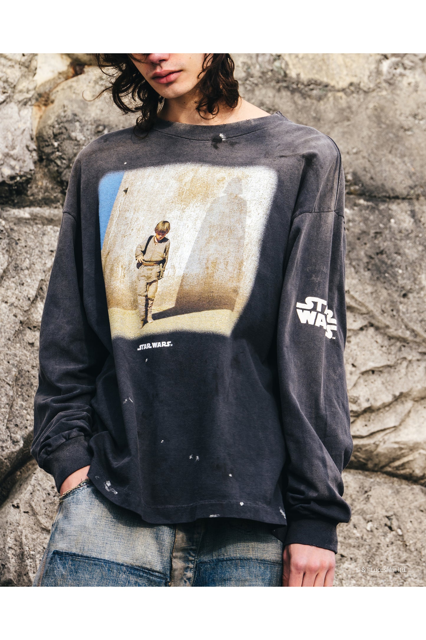 SW_LS TEE / DARTHVADER/BLACK