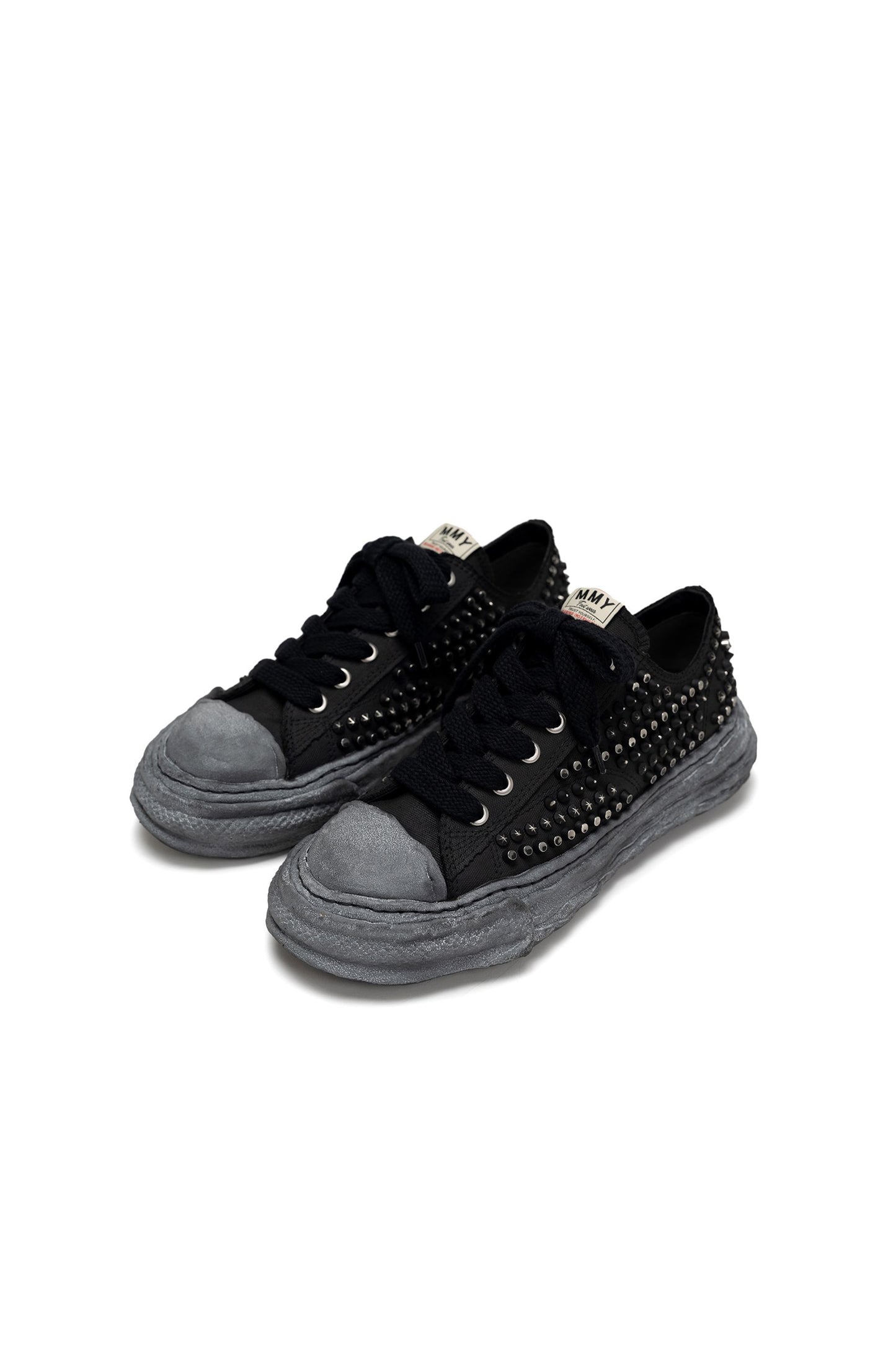 PTSN23 Studs Low-Top