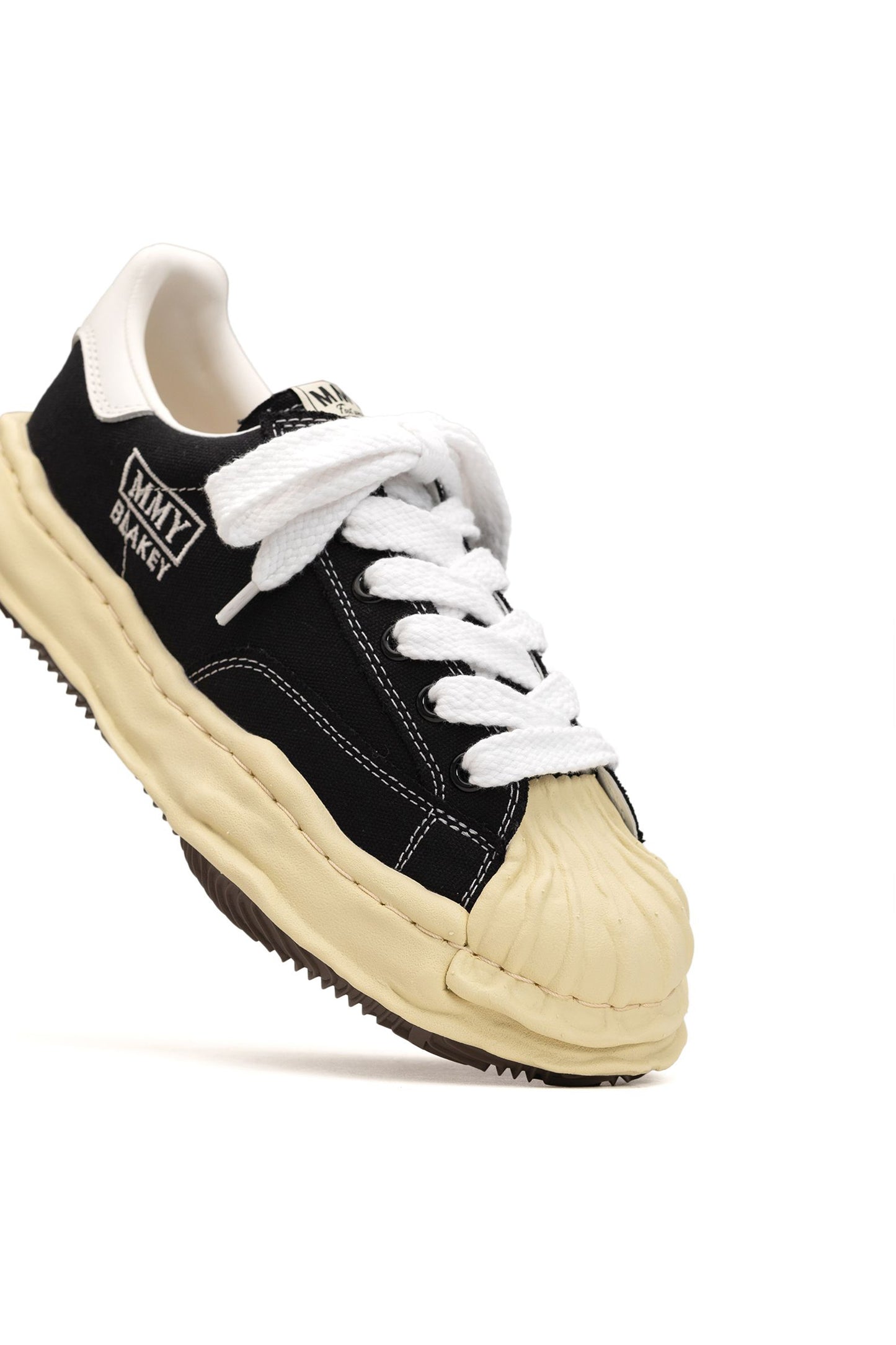 BLKY CANVAS