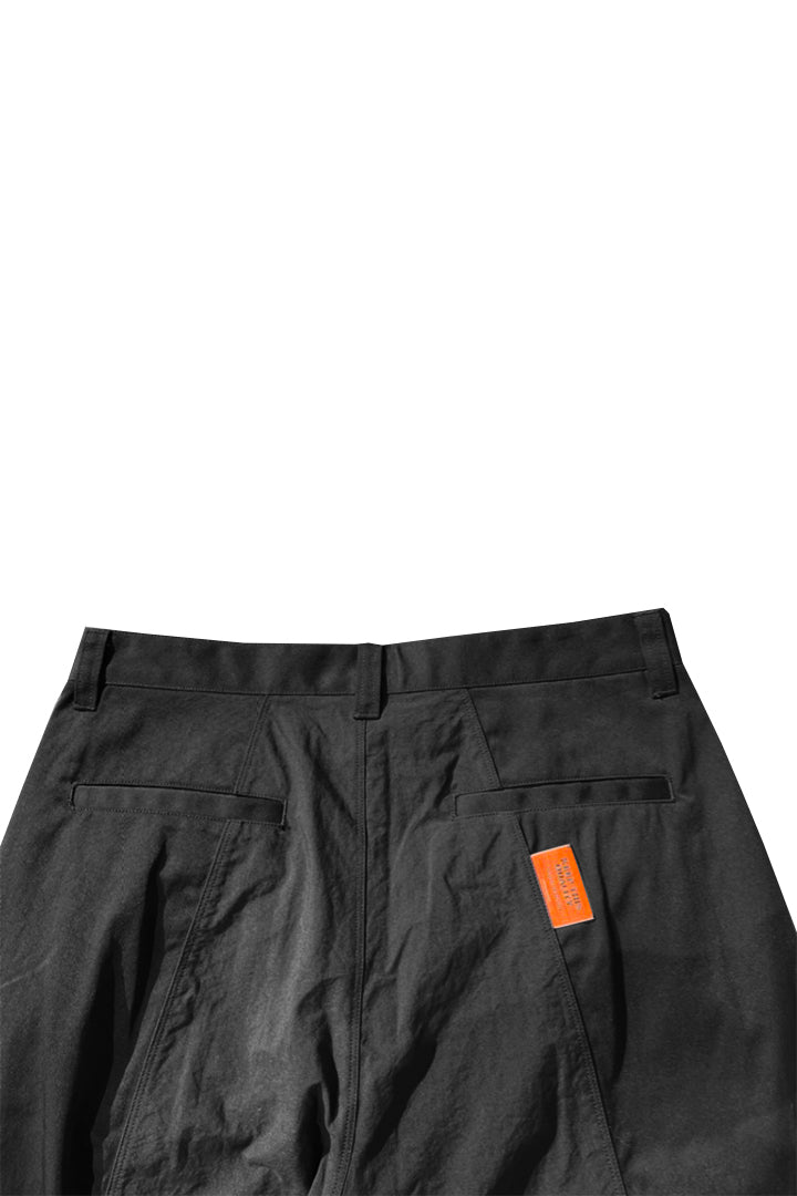 OVERTUCK PANTS