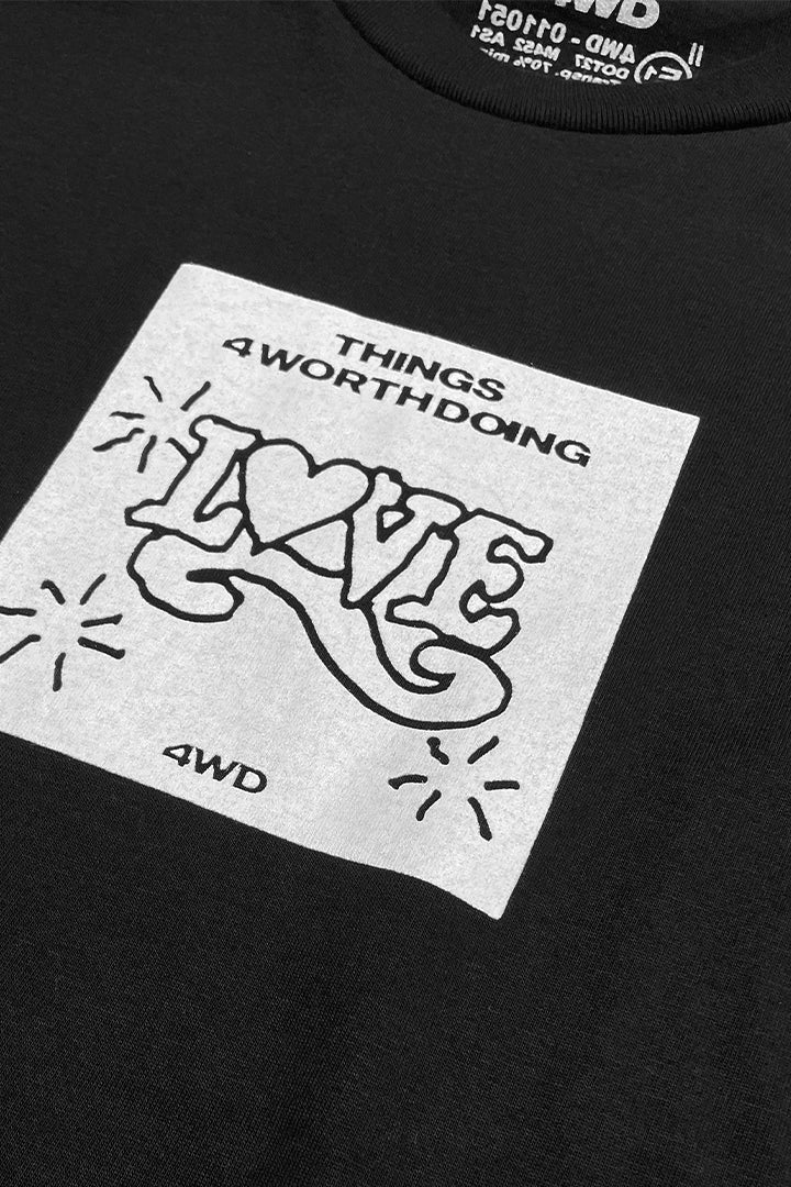 LOVE TEE