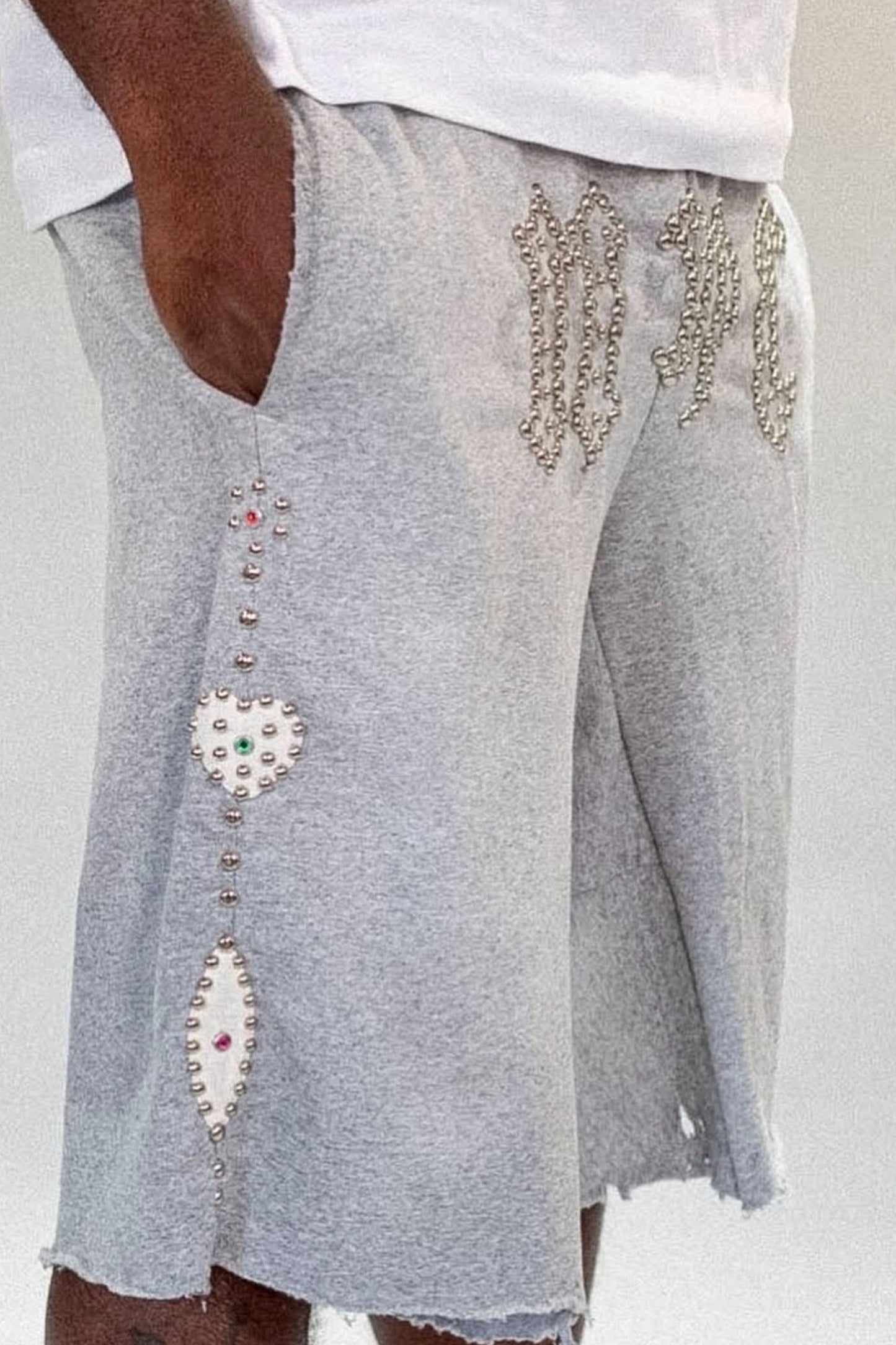 NYC STUDS BAGGY SWEAT SHORTS