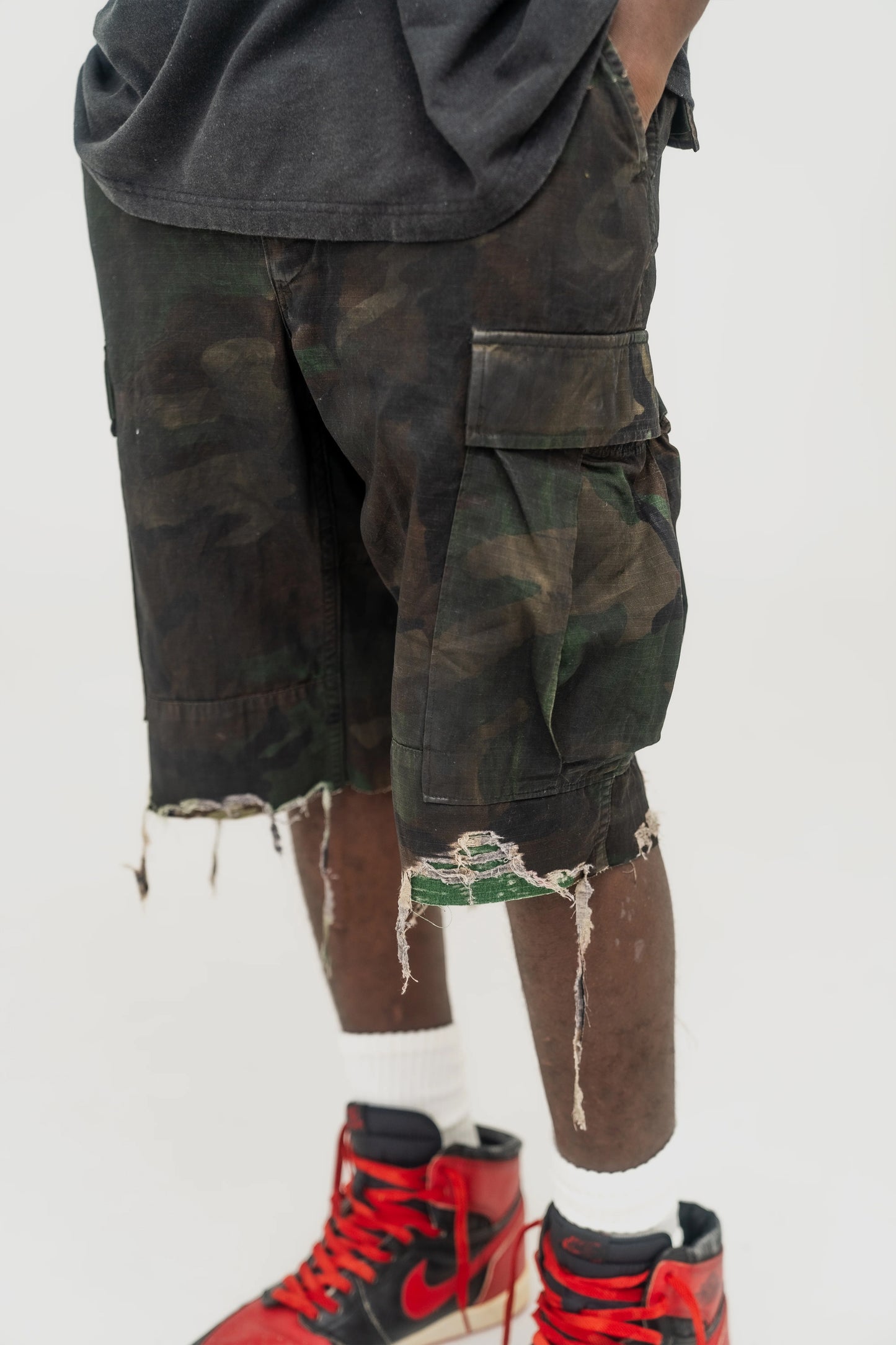 CAMO BLACK WAX SHORTS