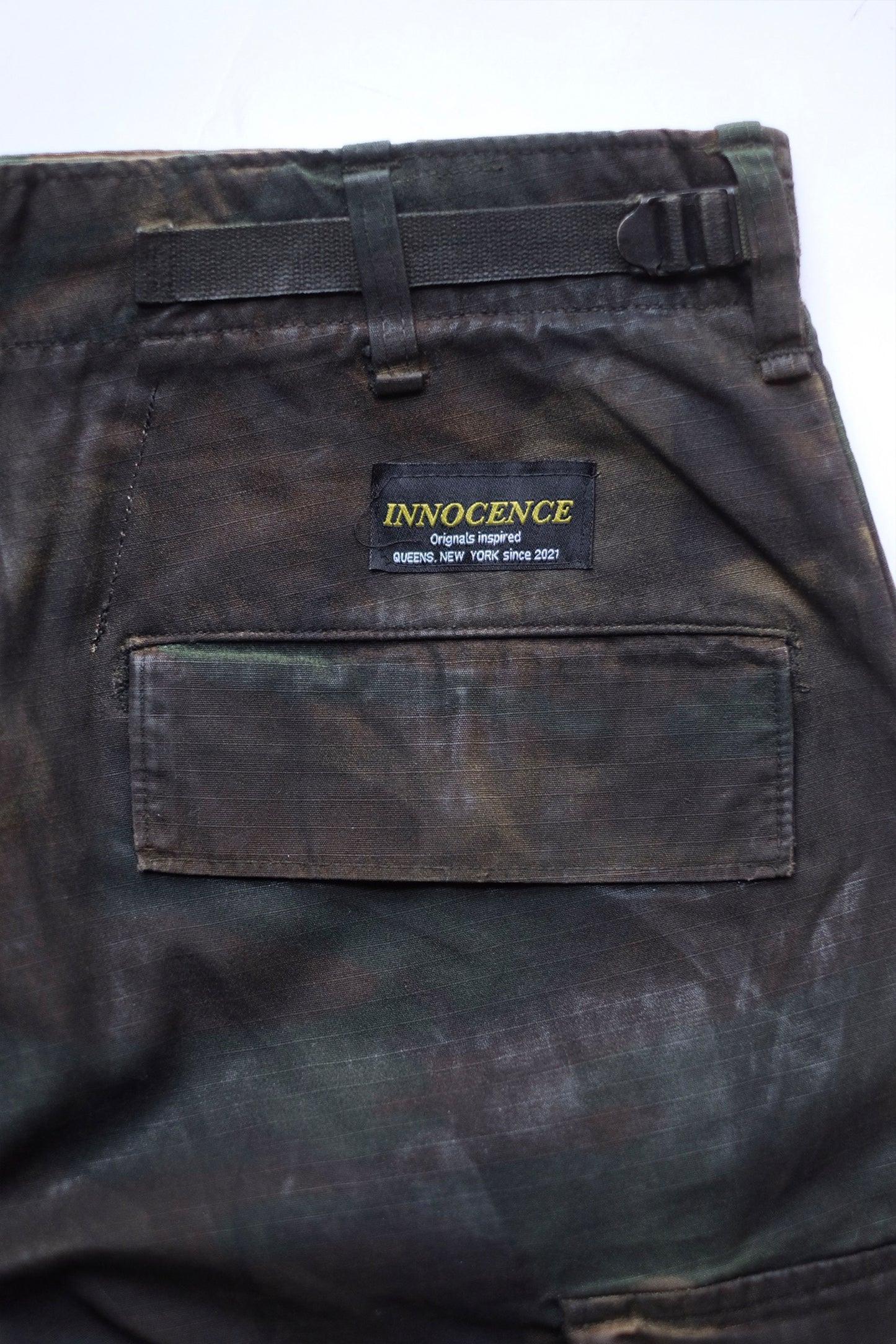 CAMO BLACK WAX SHORTS