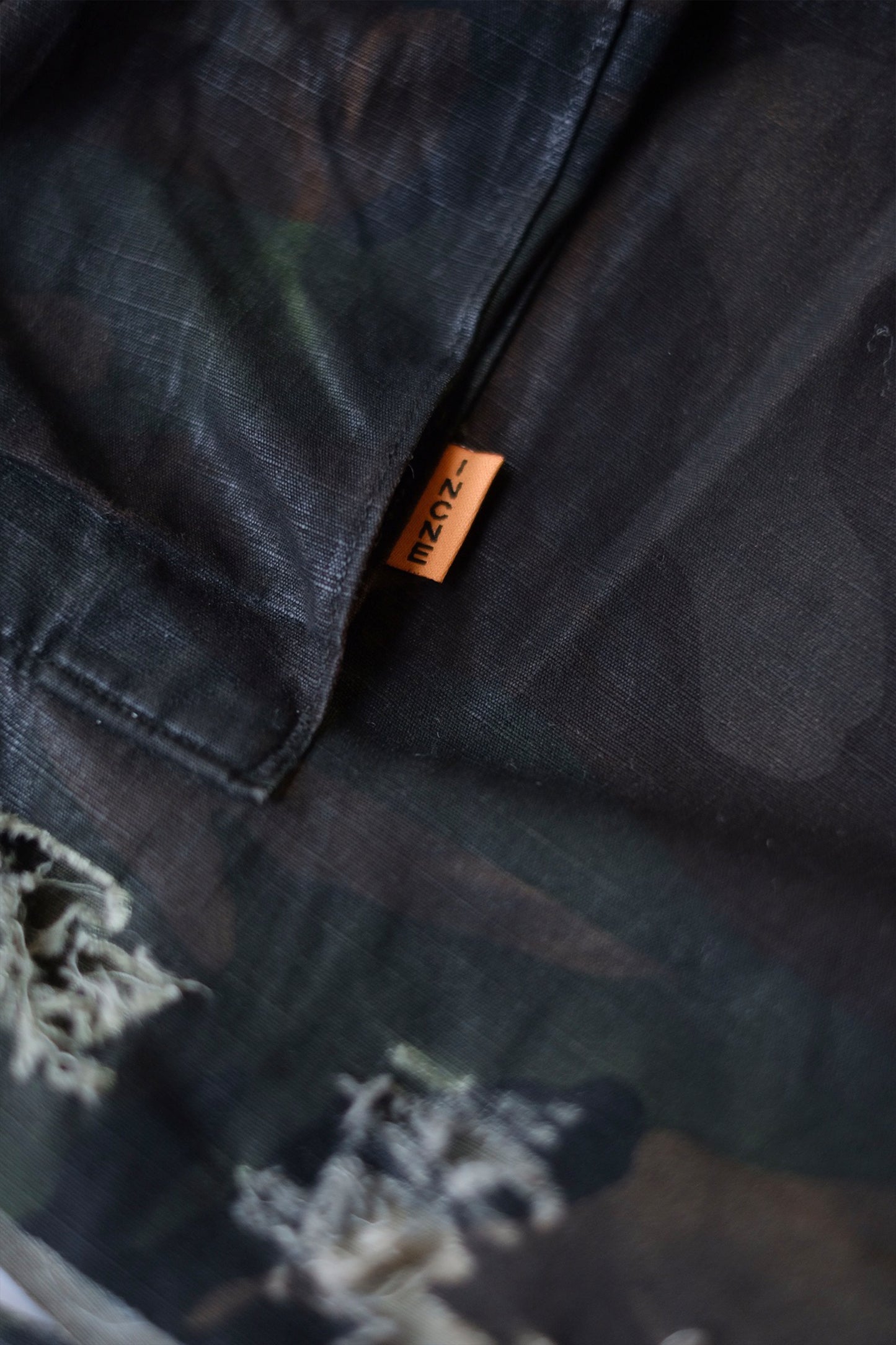 CAMO BLACK WAX SHORTS