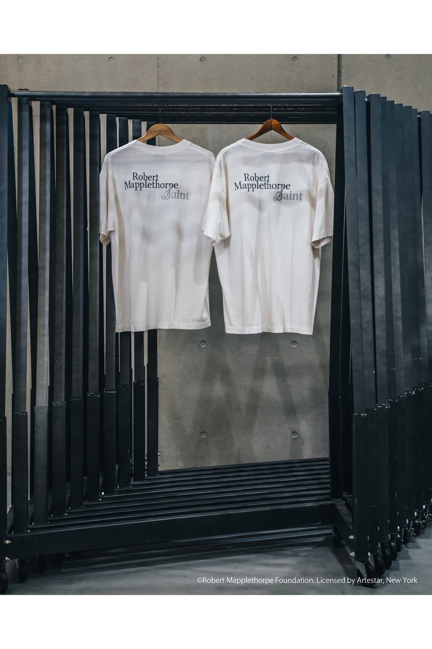 MT_SS TEE/EMBRACE/WHT