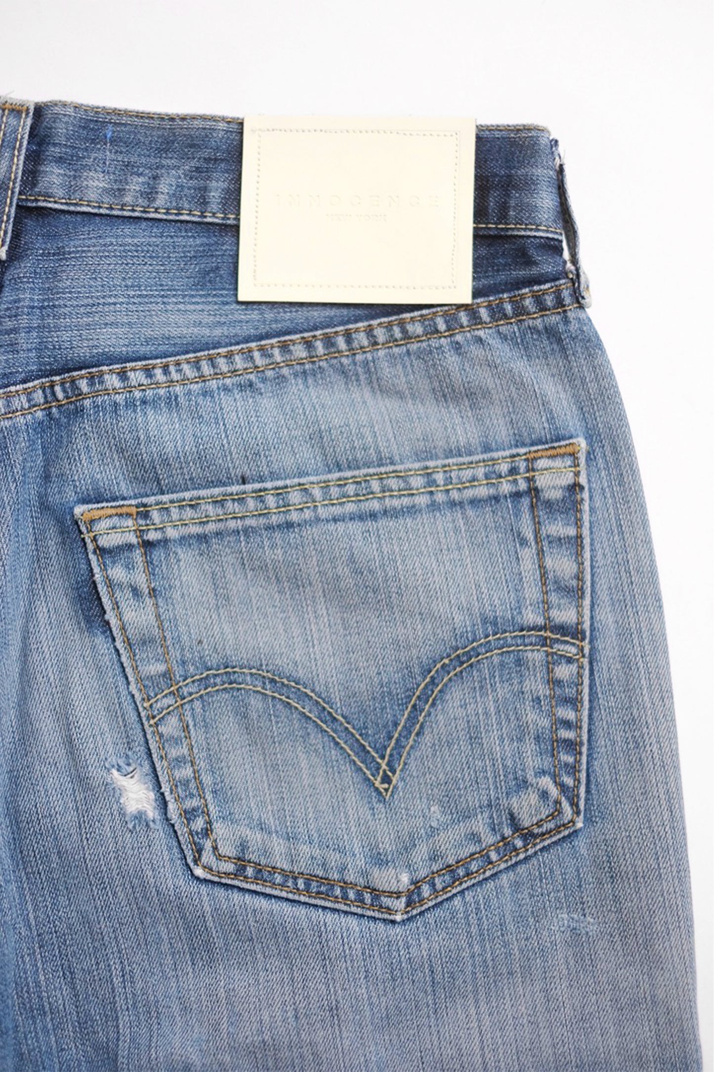 BAGGY STUDS DENIM SHORTS