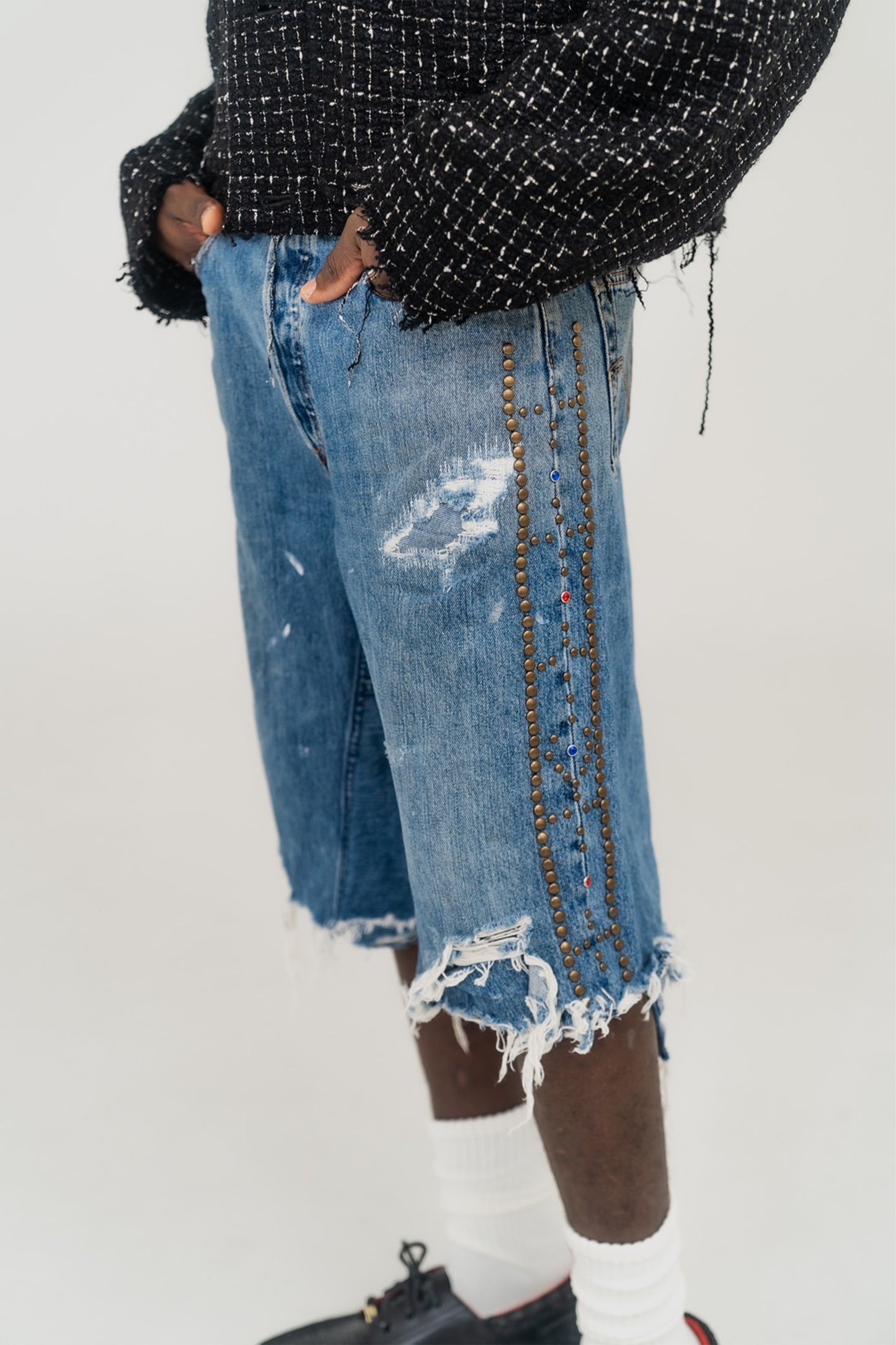 BAGGY STUDS DENIM SHORTS