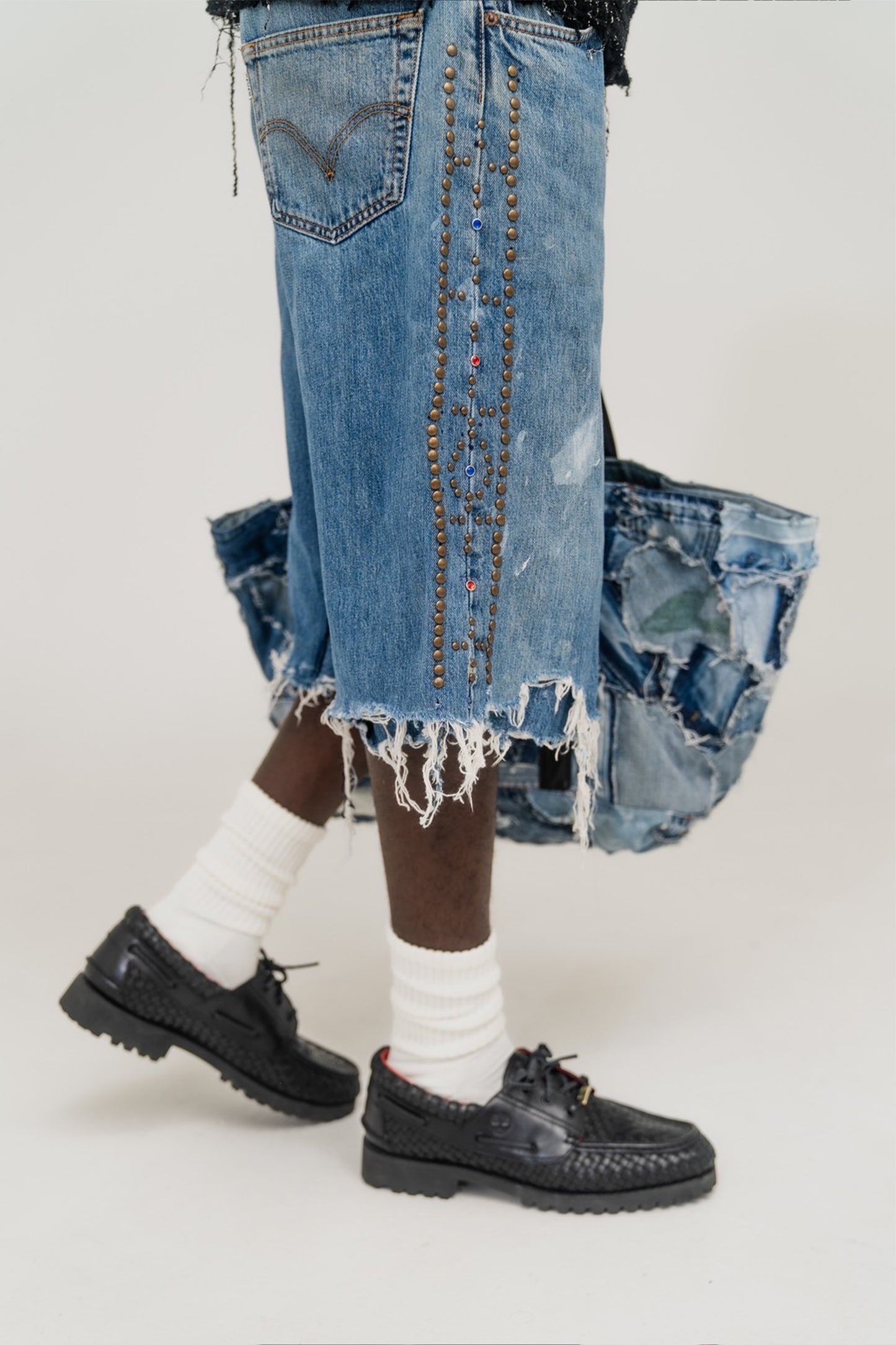 BAGGY STUDS DENIM SHORTS