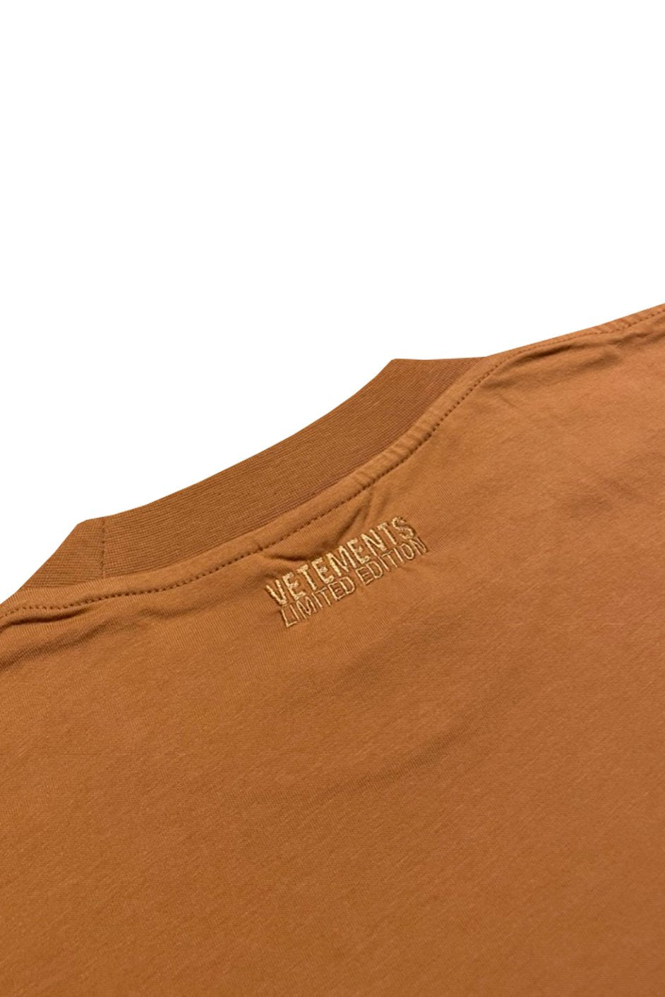 VETEMENTS BATTERY T-SHIRT