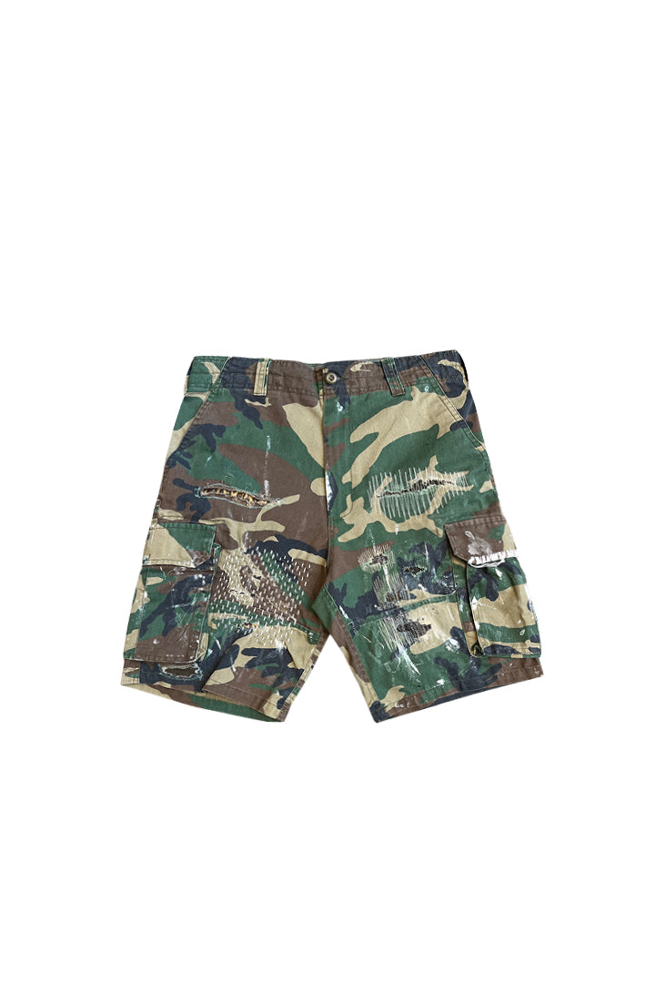 DAMAGE CAMO SHORT PANTS – elephants