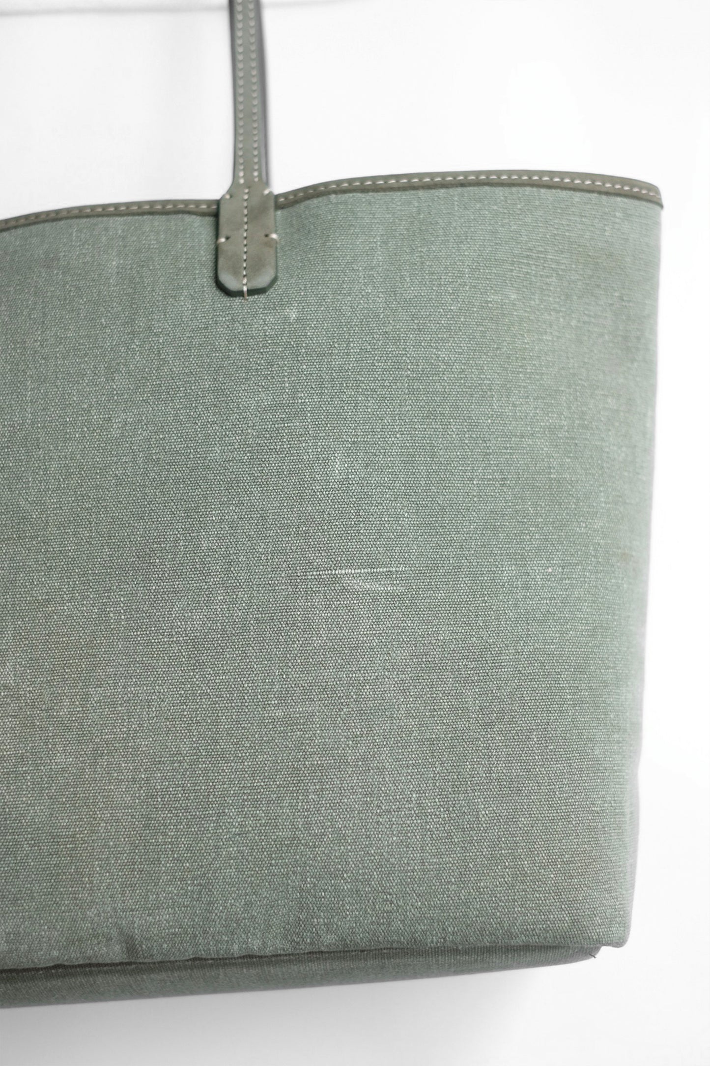 DOROTHY (M) NOLOGO/KH