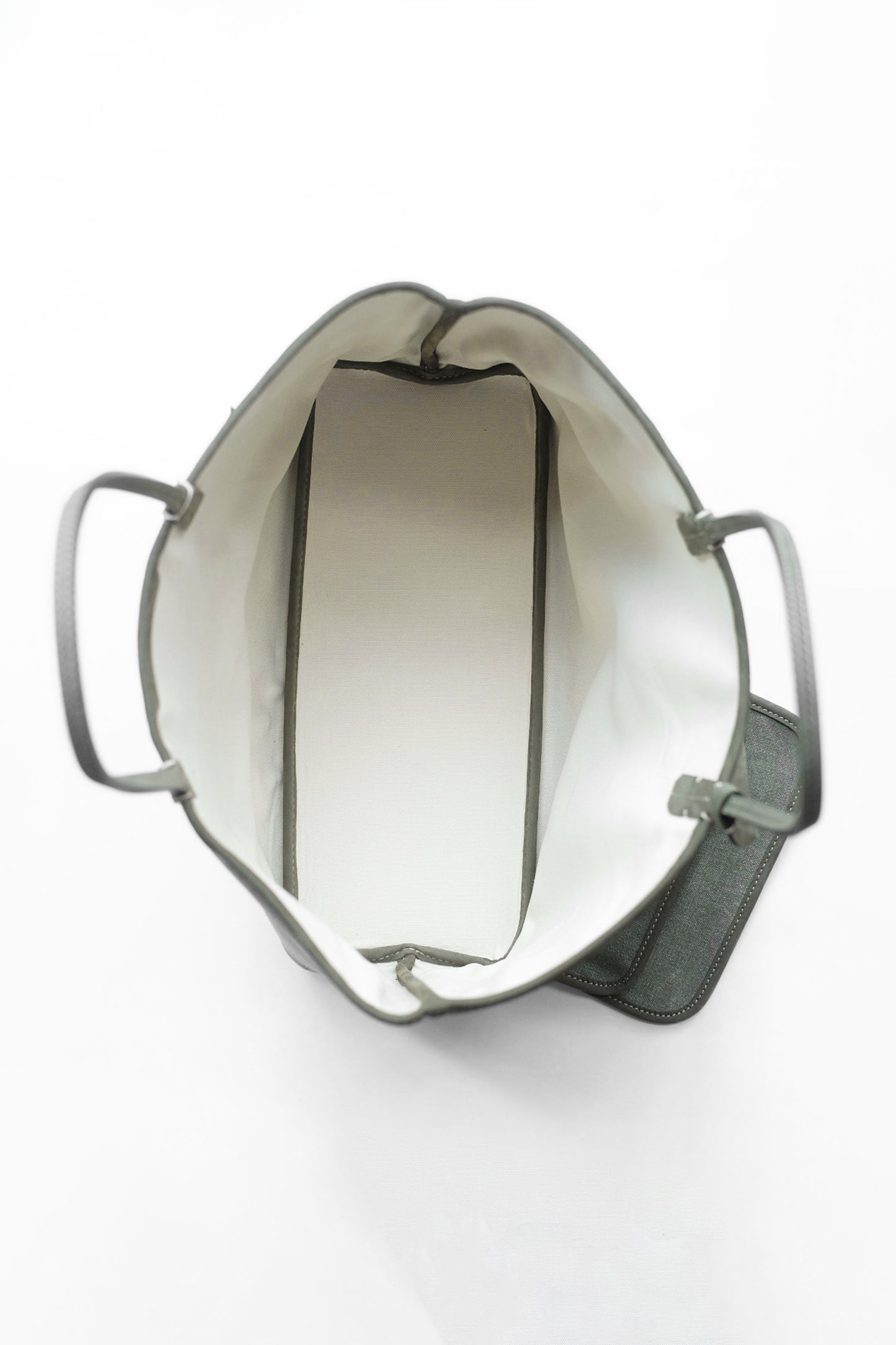 DOROTHY (M) NOLOGO/KH