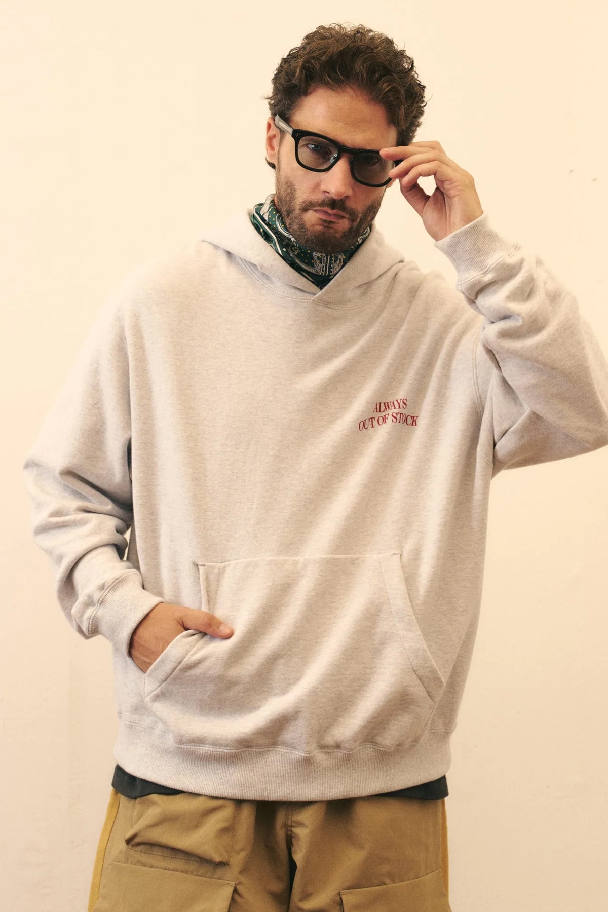 CLASSIC LOGO HOODIE
