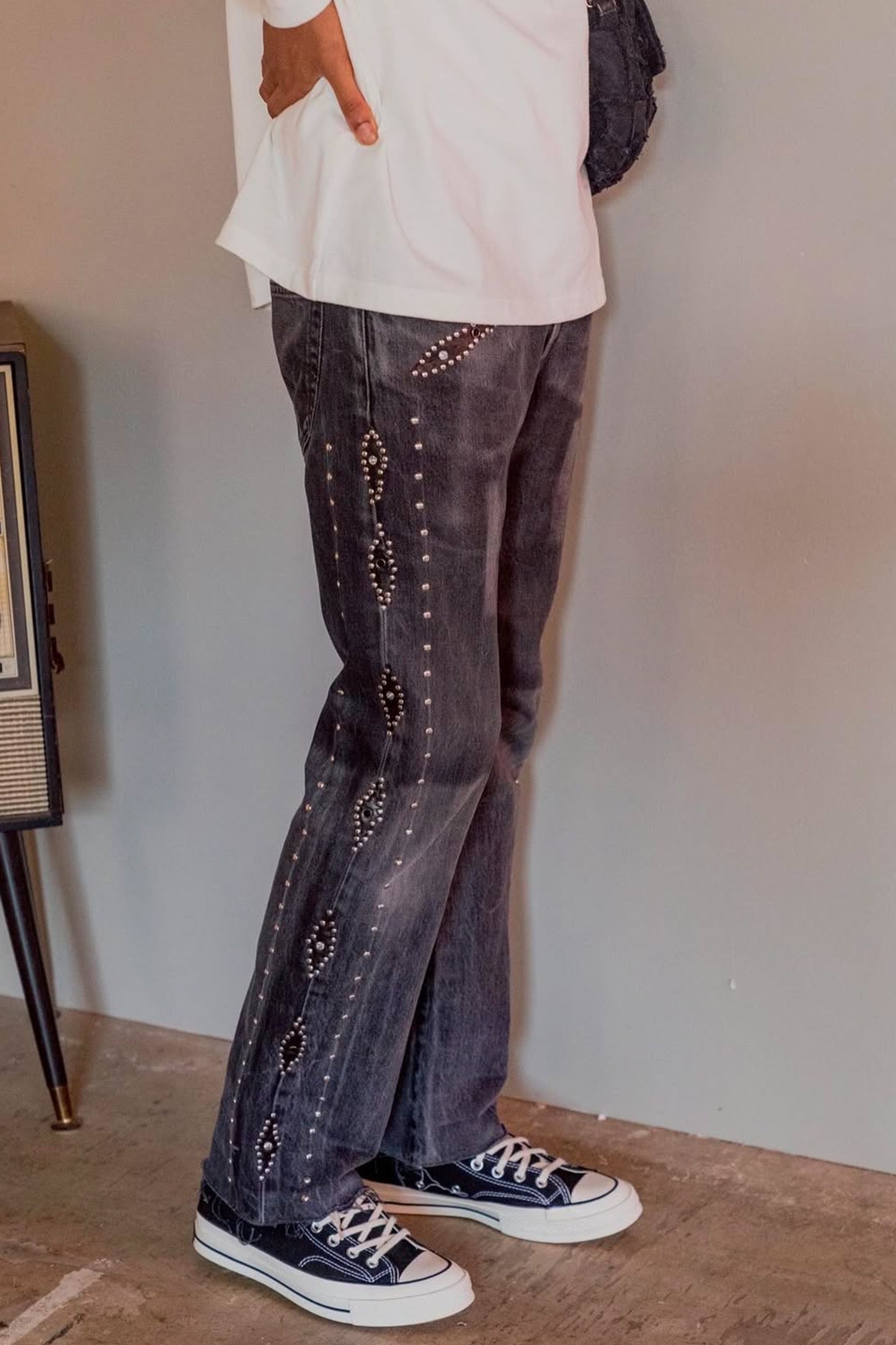 LEATHER STUDS DENIM PANTS