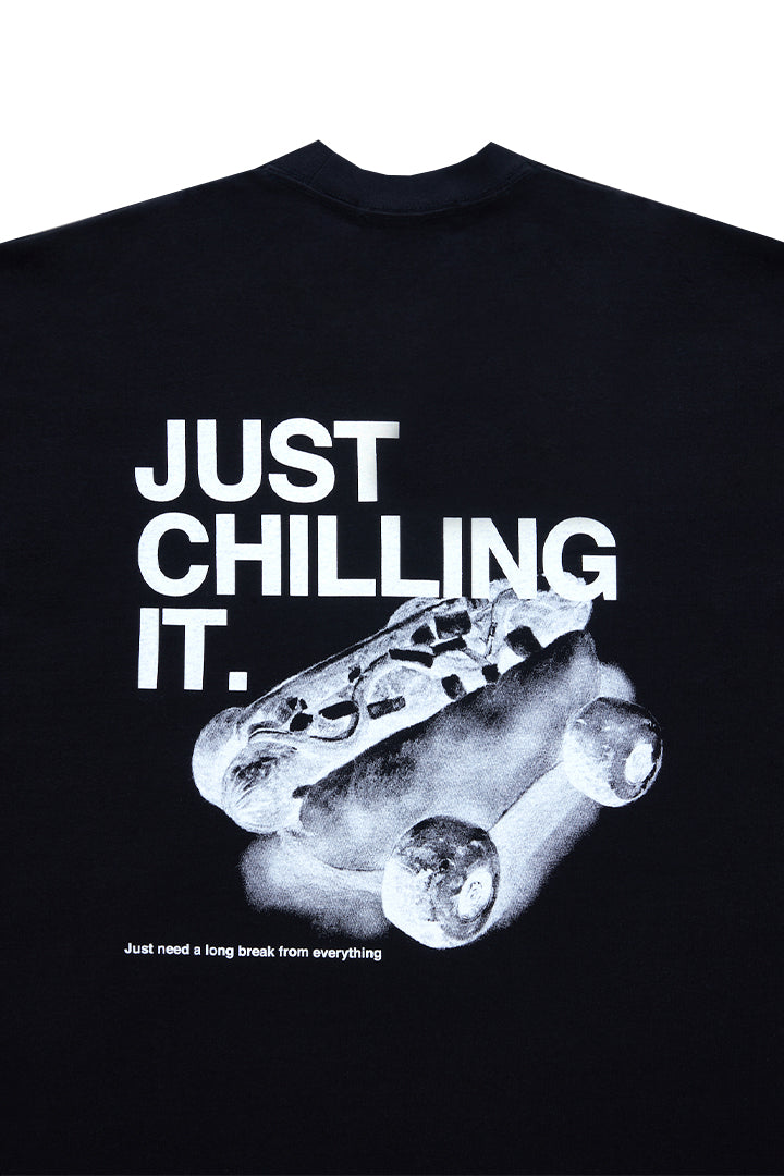 JUST CHILLING IT DROP SHOULDER S/S TEE