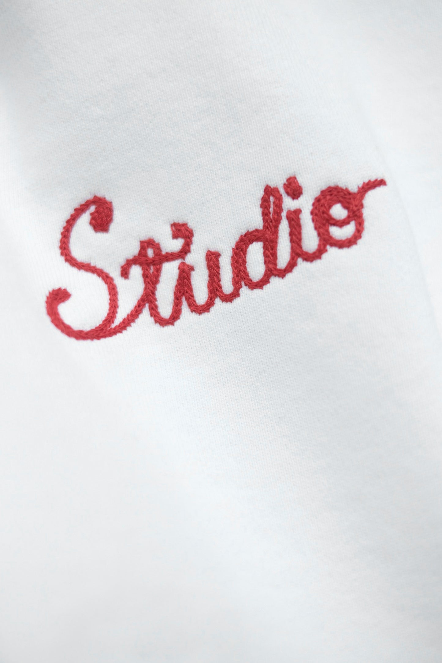 STUDIO HOODIE