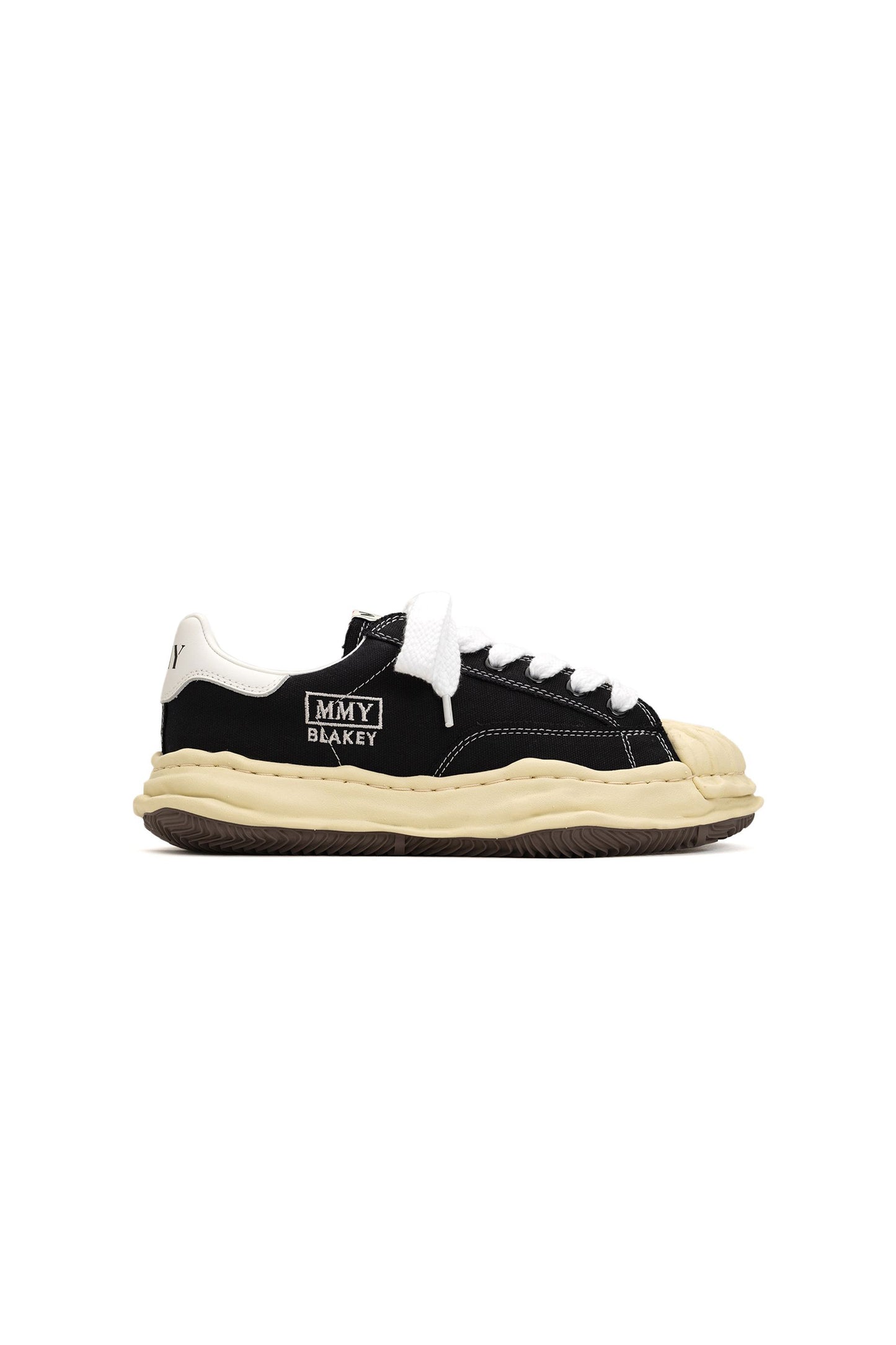 BLKY CANVAS