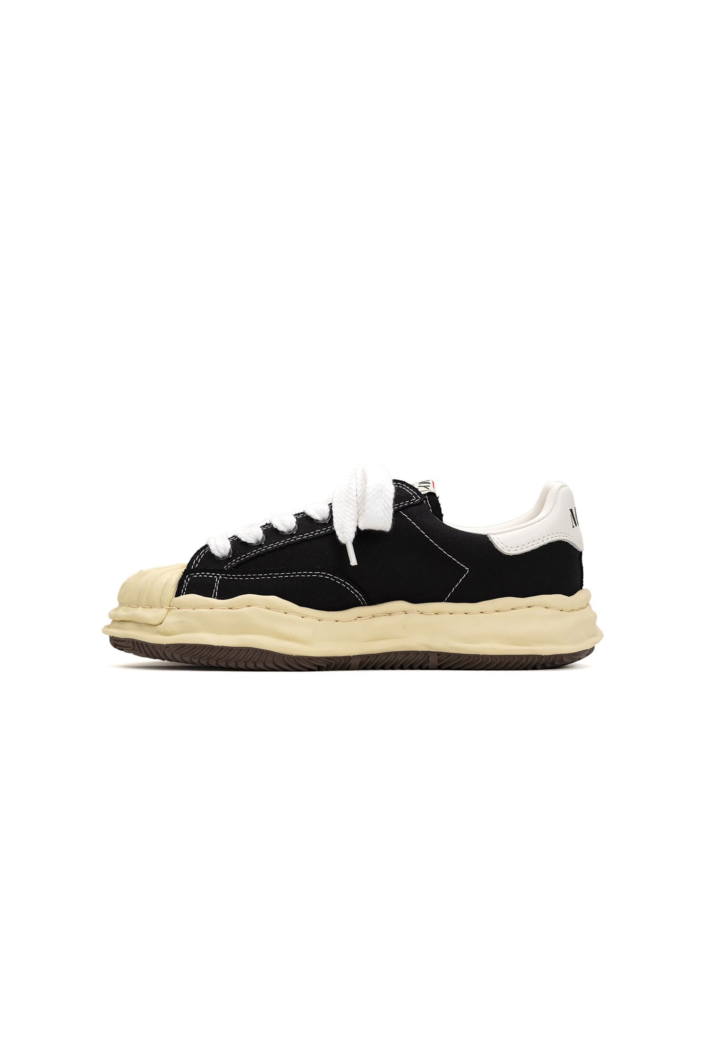 BLKY CANVAS