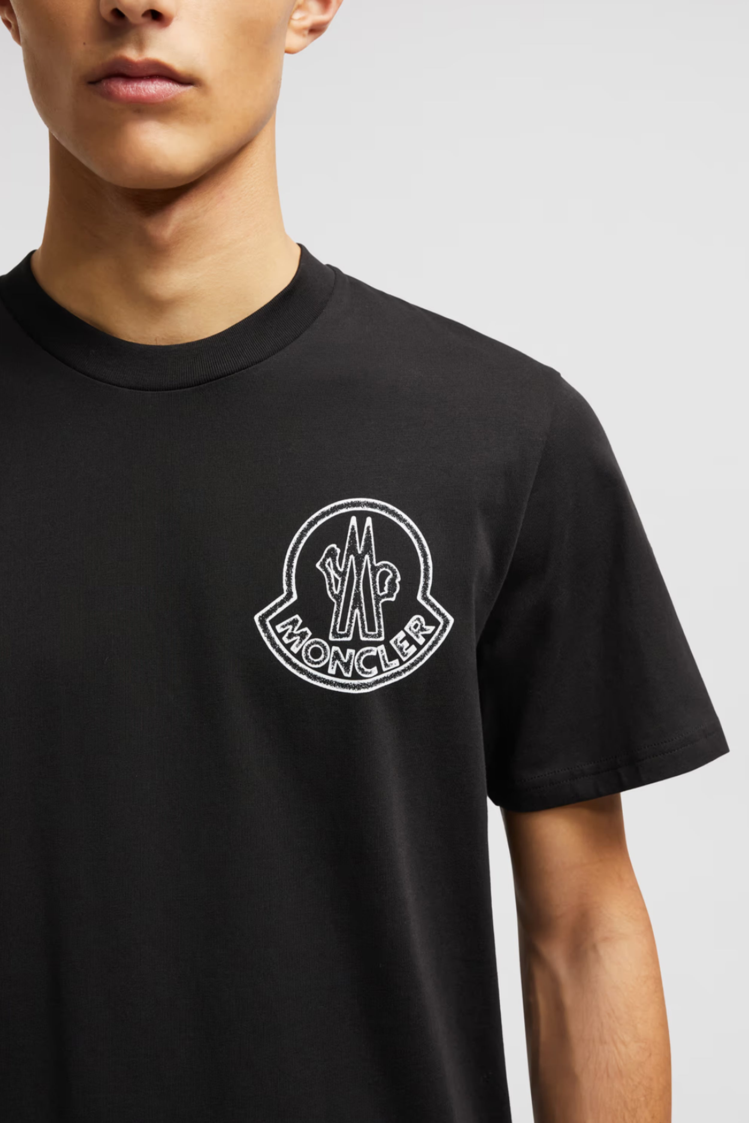 国内買付すぐ届く！【MONCLER】S/S Tシャツ 三越伊勢丹 | MONCLER/モンクレール_メンズ通販 | Tシャツ【送料