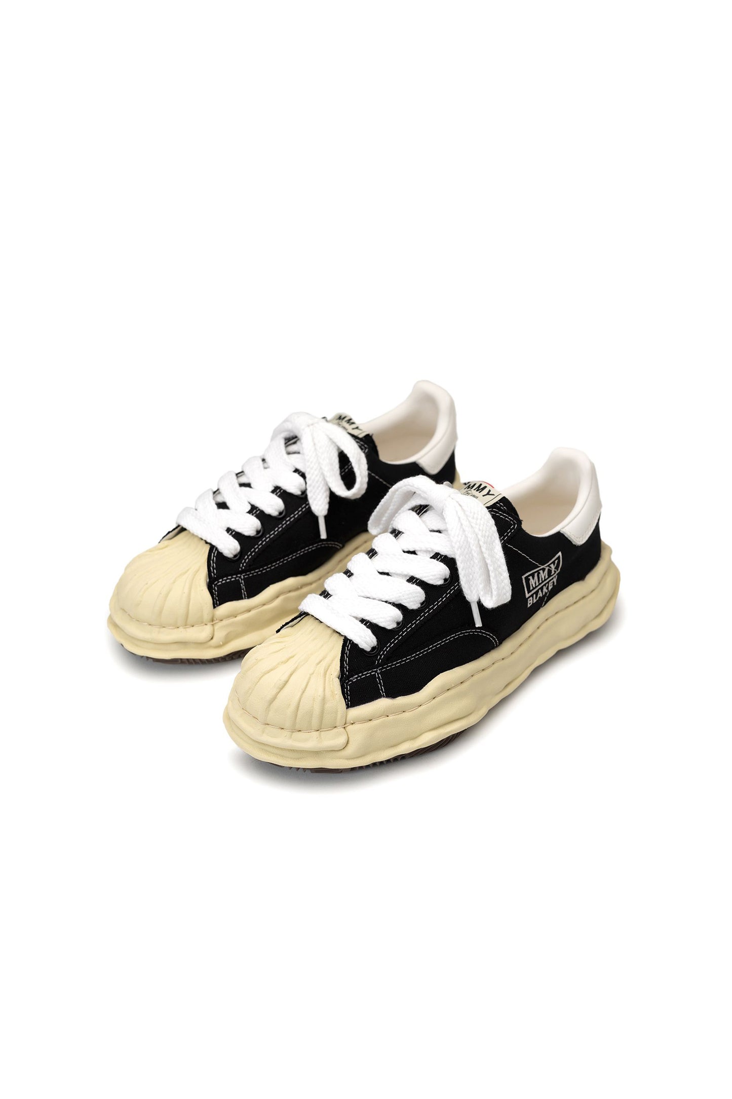 BLKY CANVAS