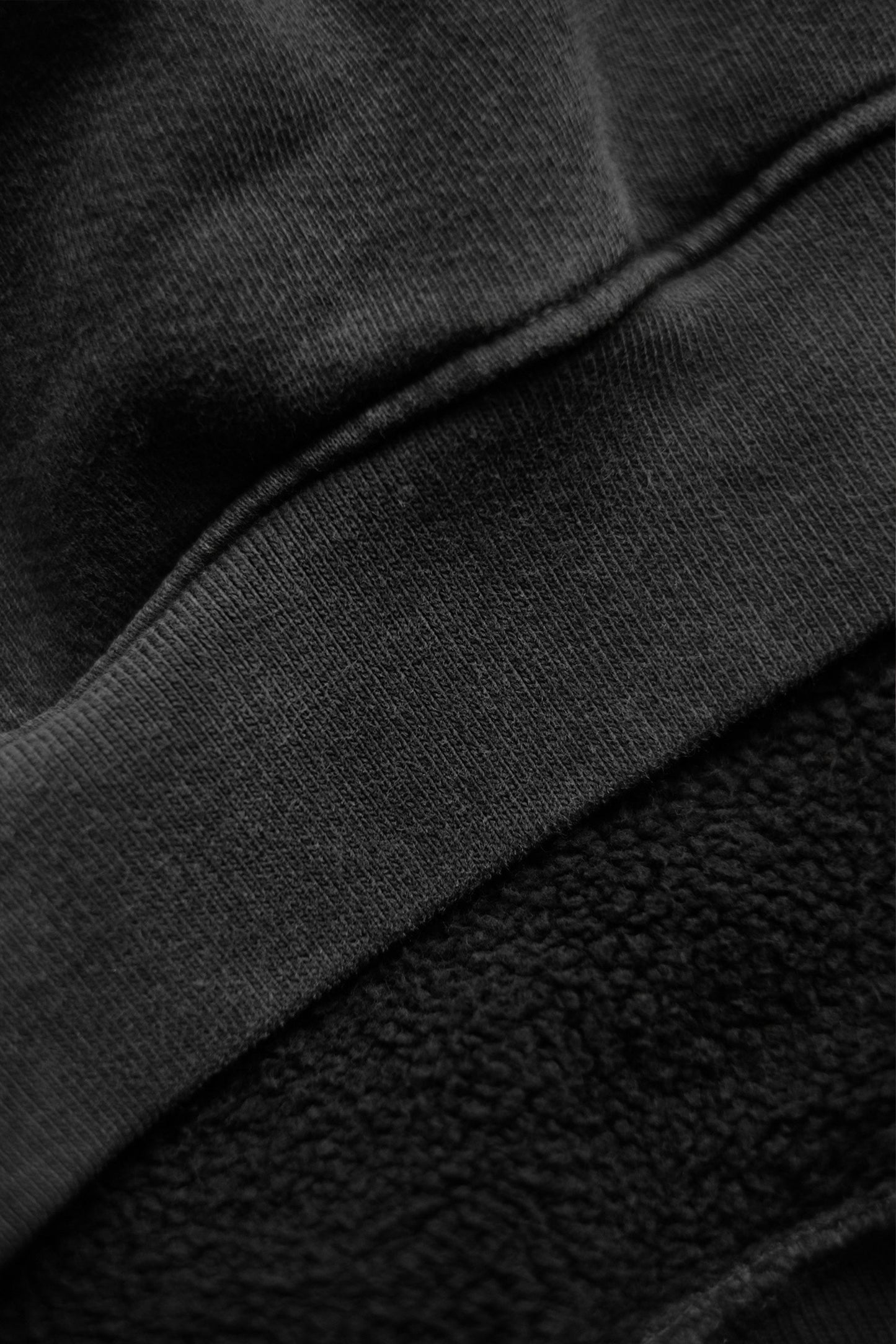 APOCRYPHA CVA CREW NECK