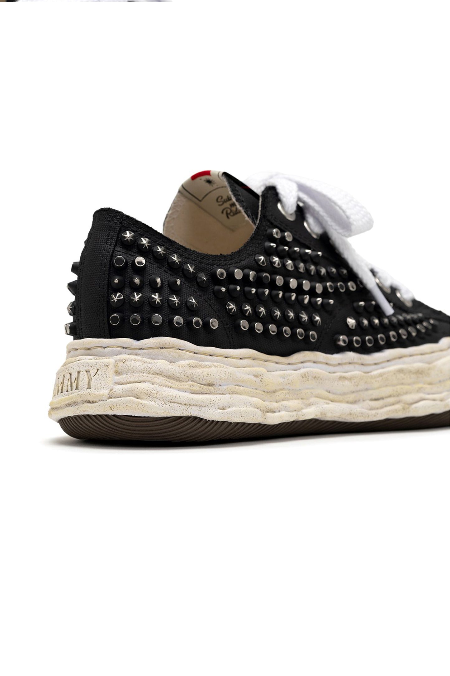 PTSN23 Studs Low-Top