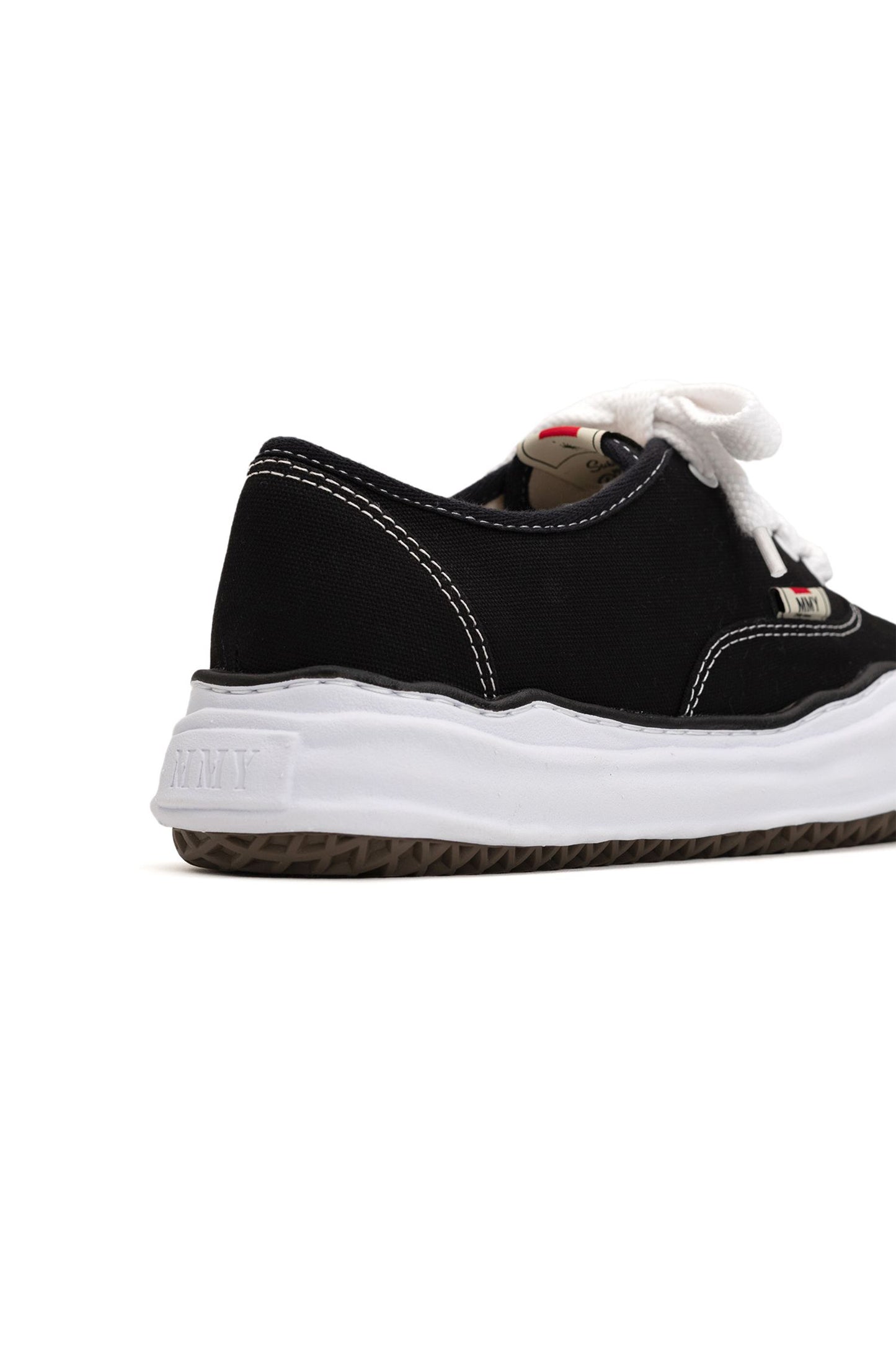 BAKER/CANVAS