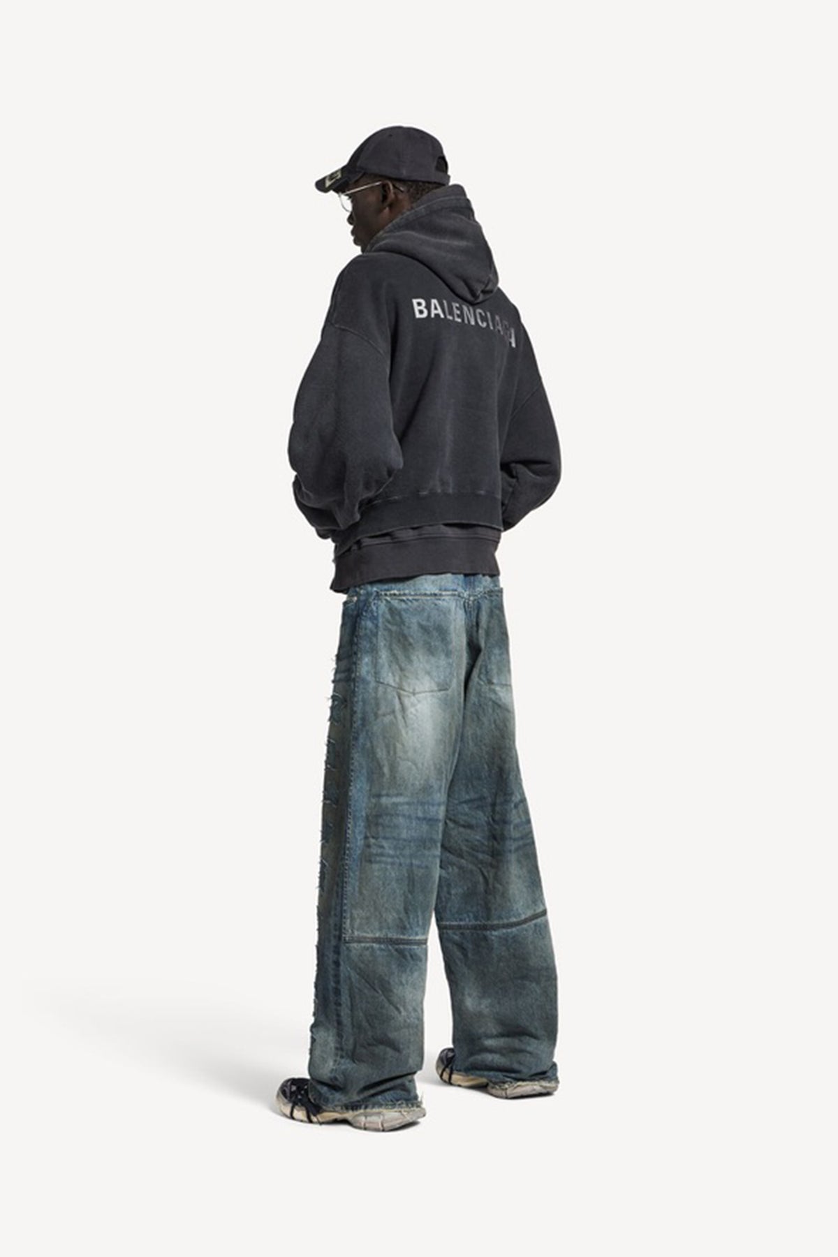 Minimal Baggy pants