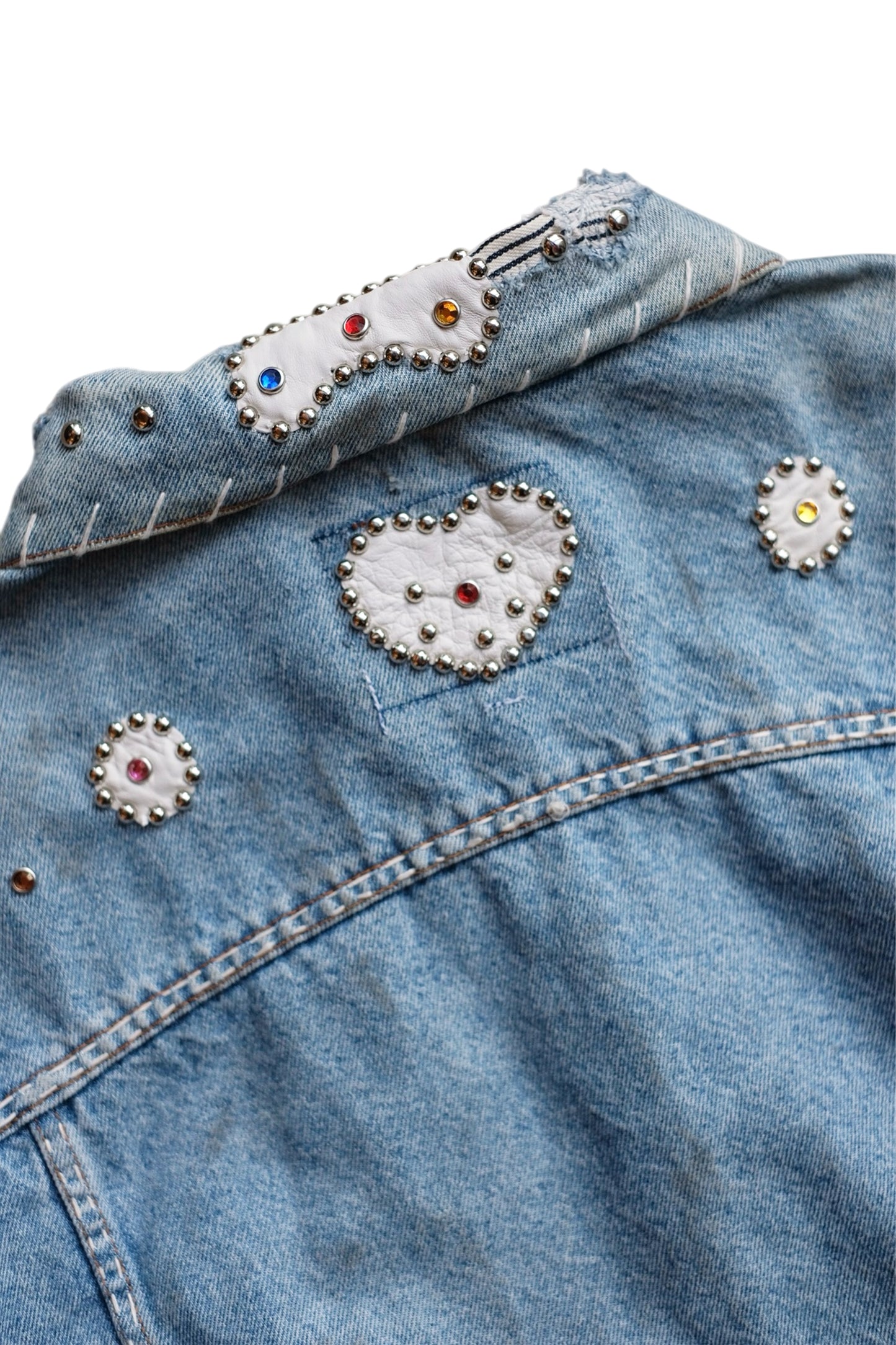 FLOWER STUDS DENIM JACKET
