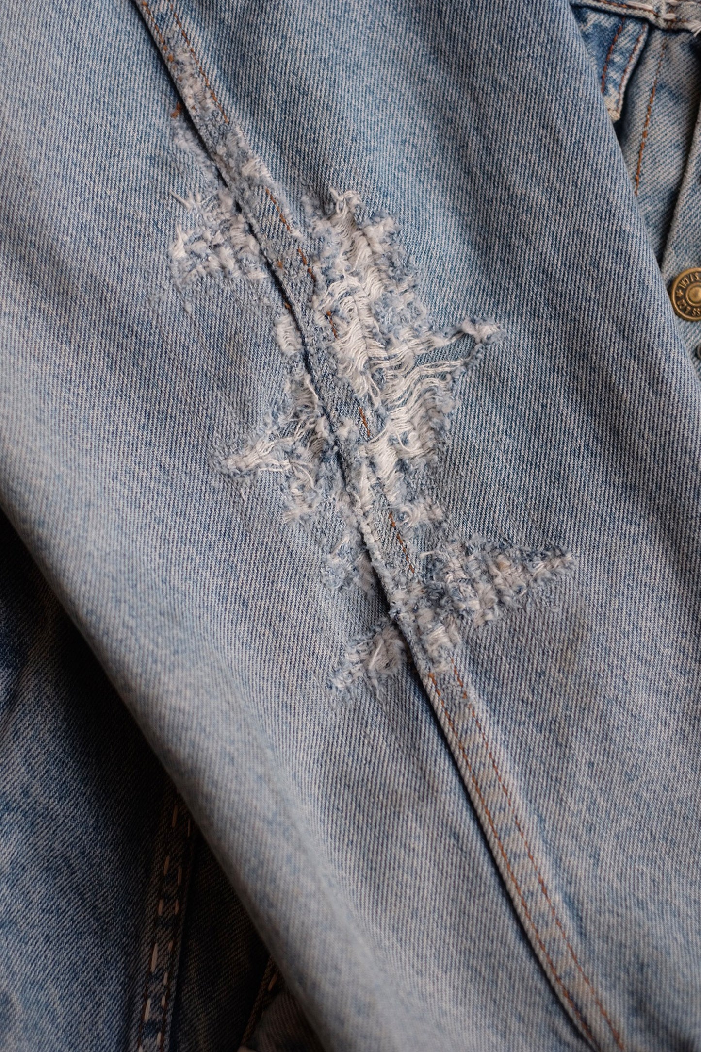 FLOWER STUDS DENIM JACKET