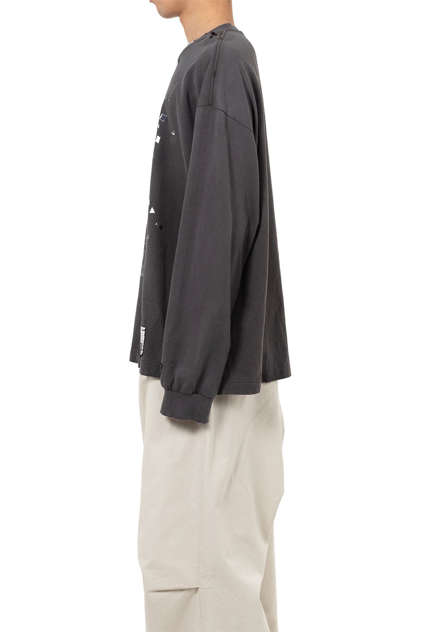 EMBELLISHED DISTRESSED LONG SLEEVES TEE