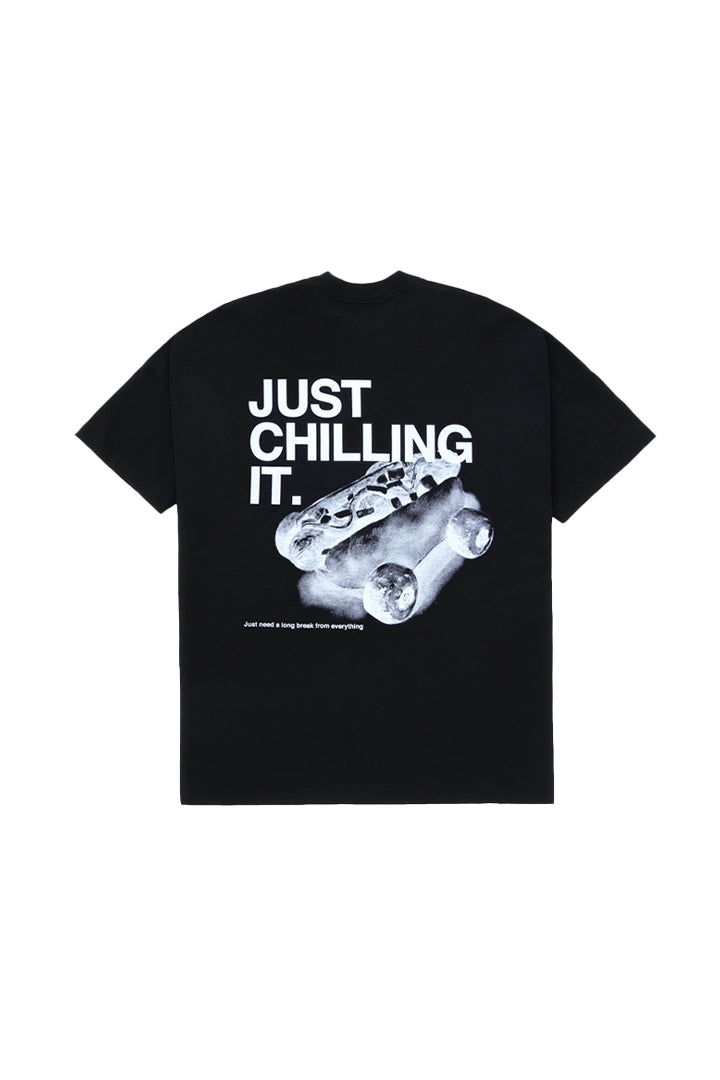 JUST CHILLING IT DROP SHOULDER S/S TEE