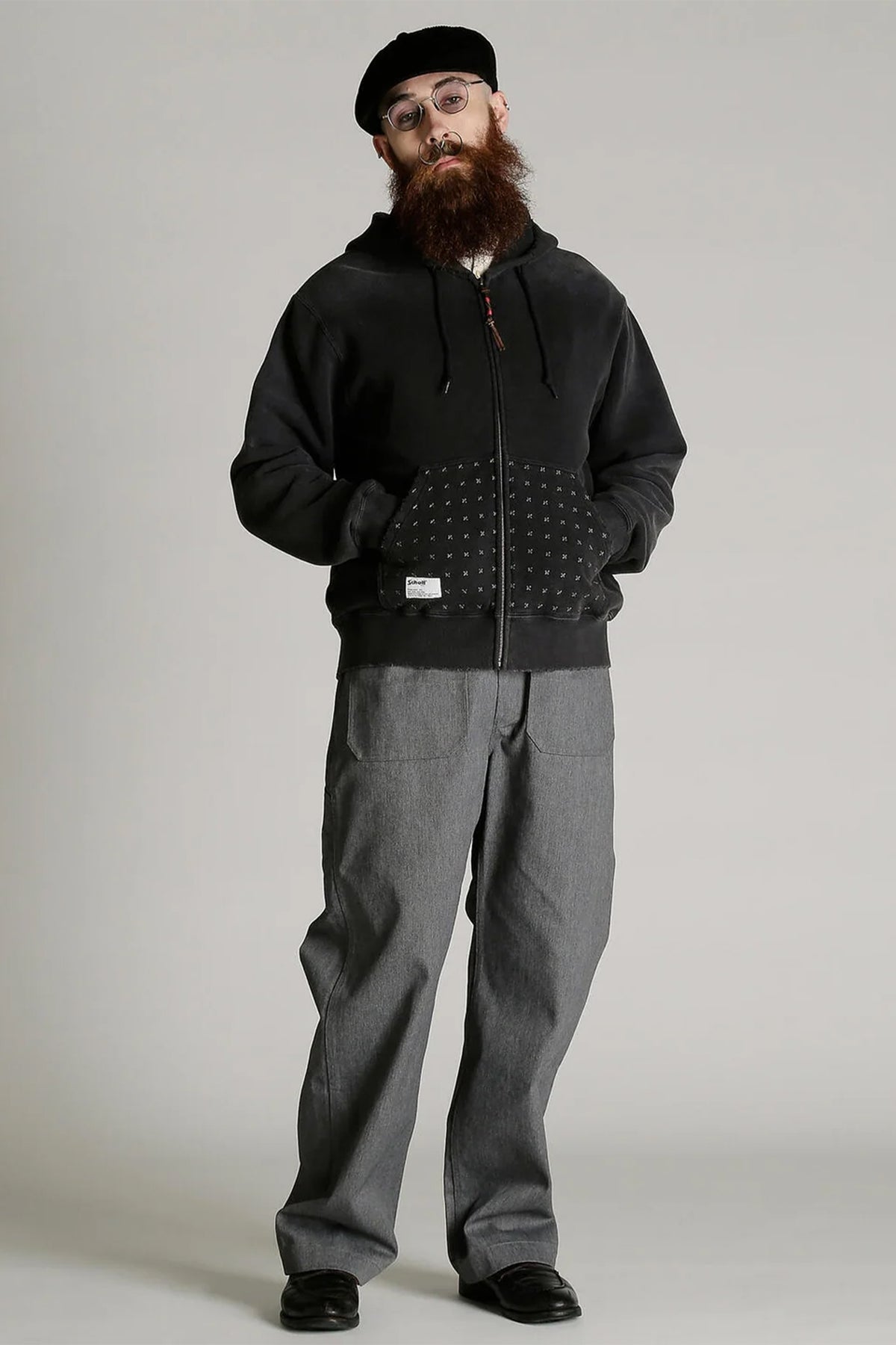 ASING ZIP HOODED SWEAT