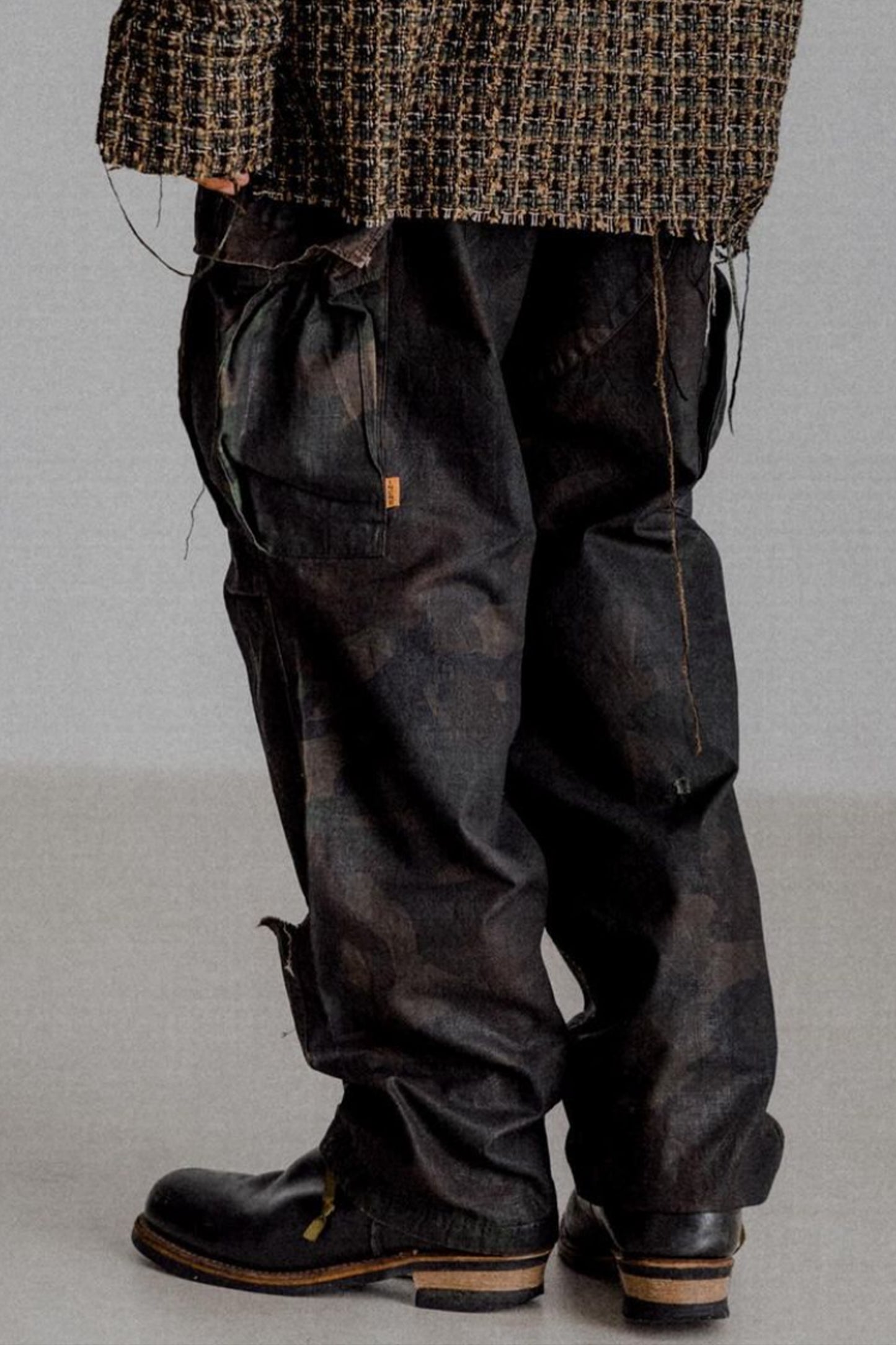 CAMO BLACK WAX PANTS