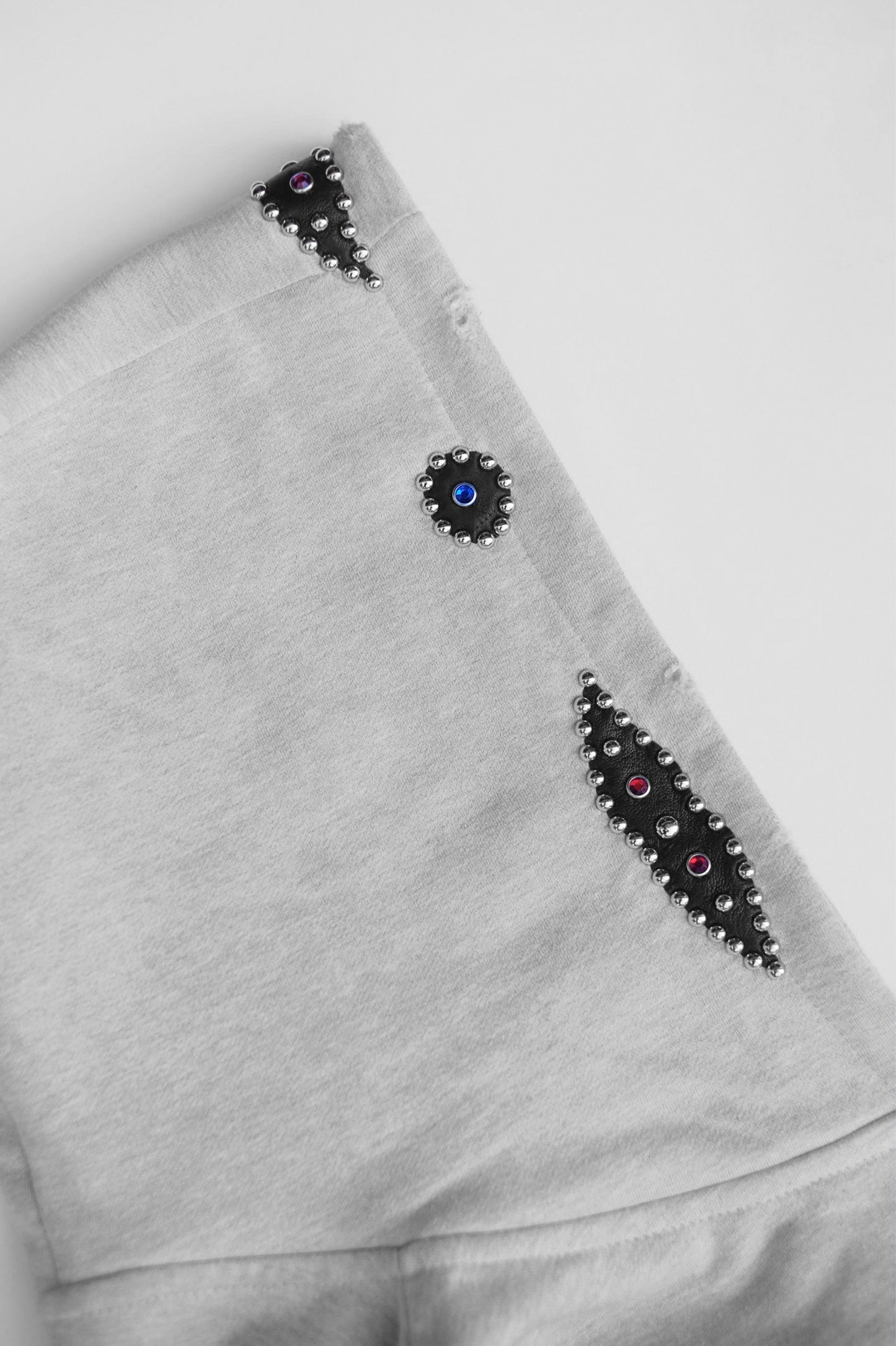 DAMAGE STUDS HOODIE