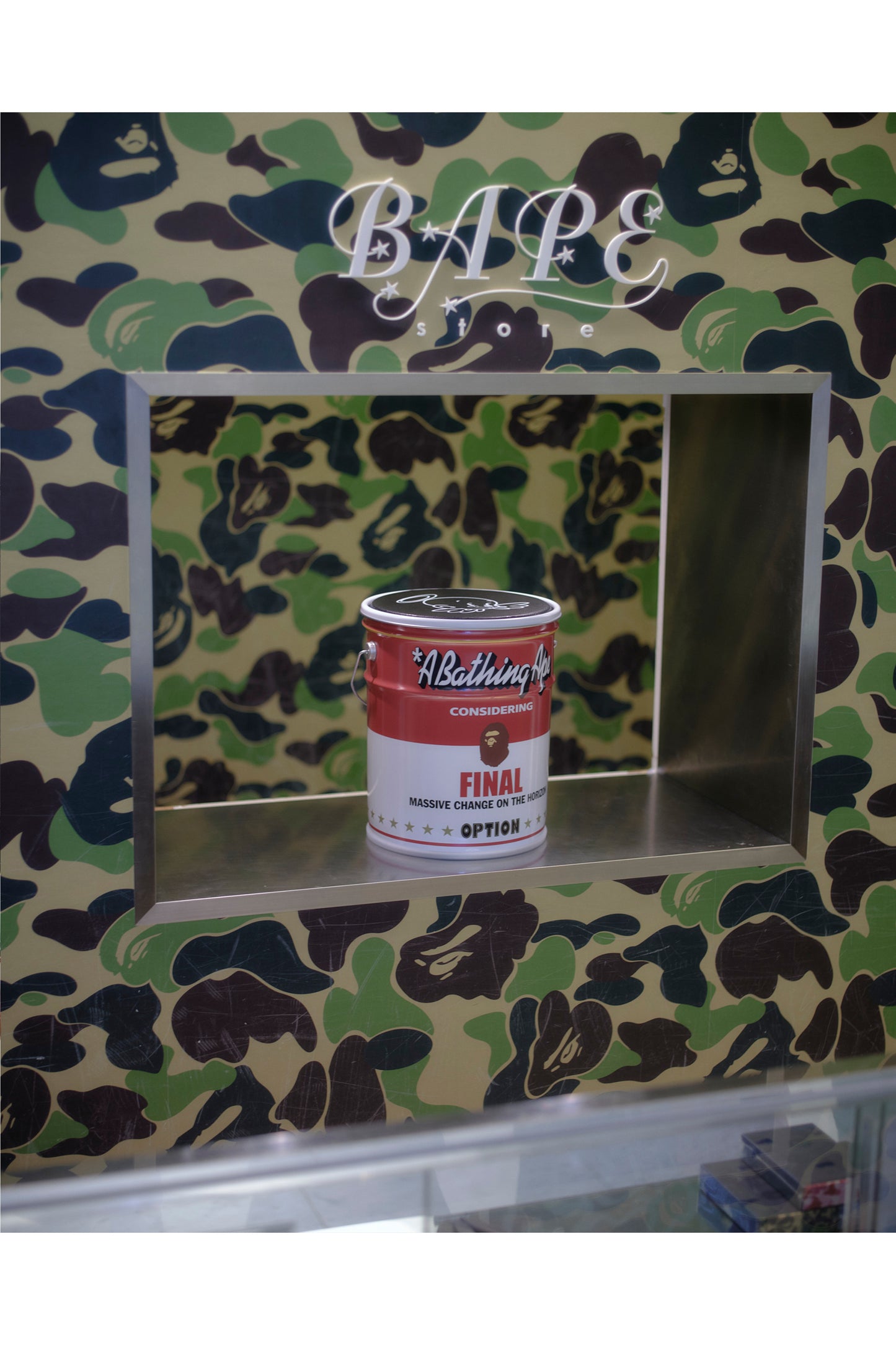 BAPE_CAN STOOL/WHITE+RED