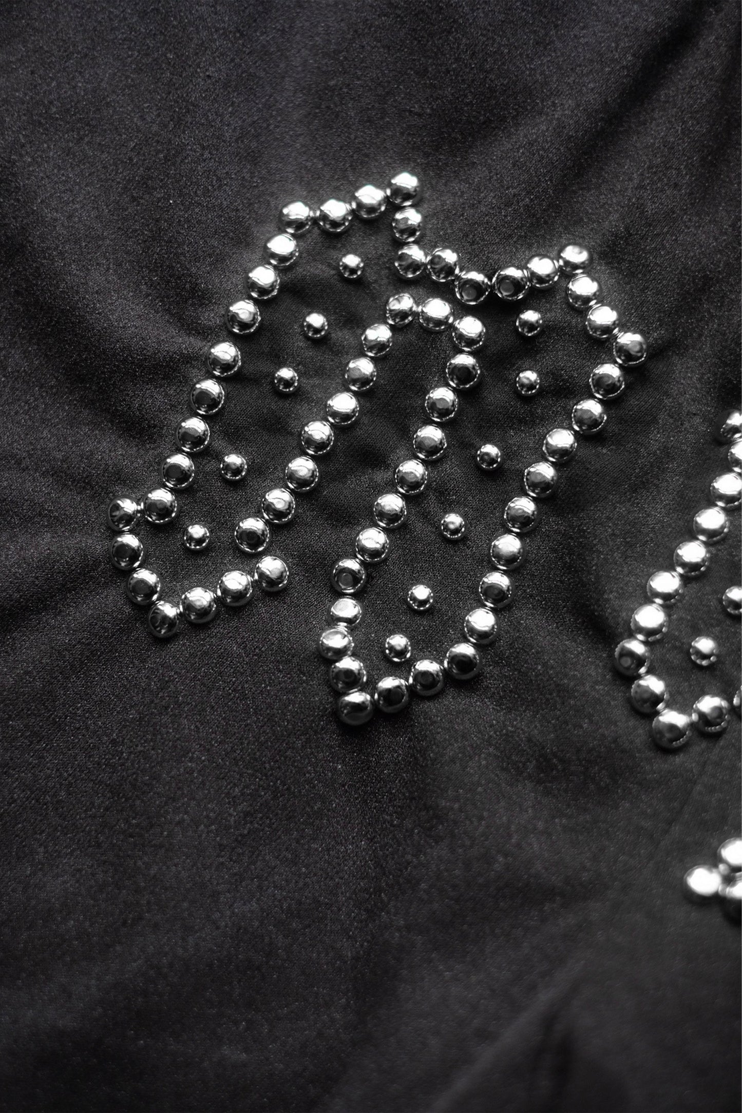 NYC STUDS BAGGY SWEAT SHORTS