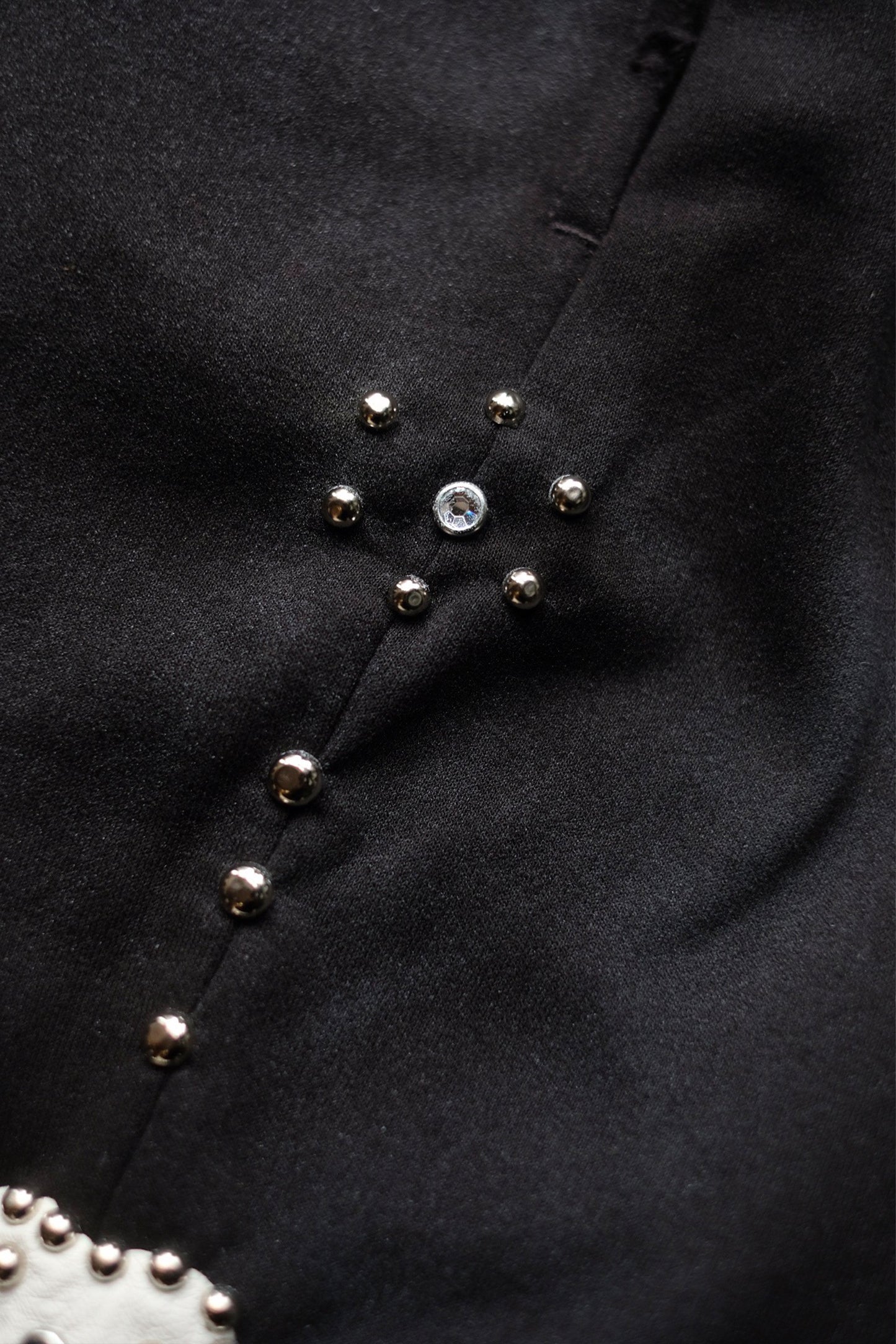 NYC STUDS BAGGY SWEAT SHORTS