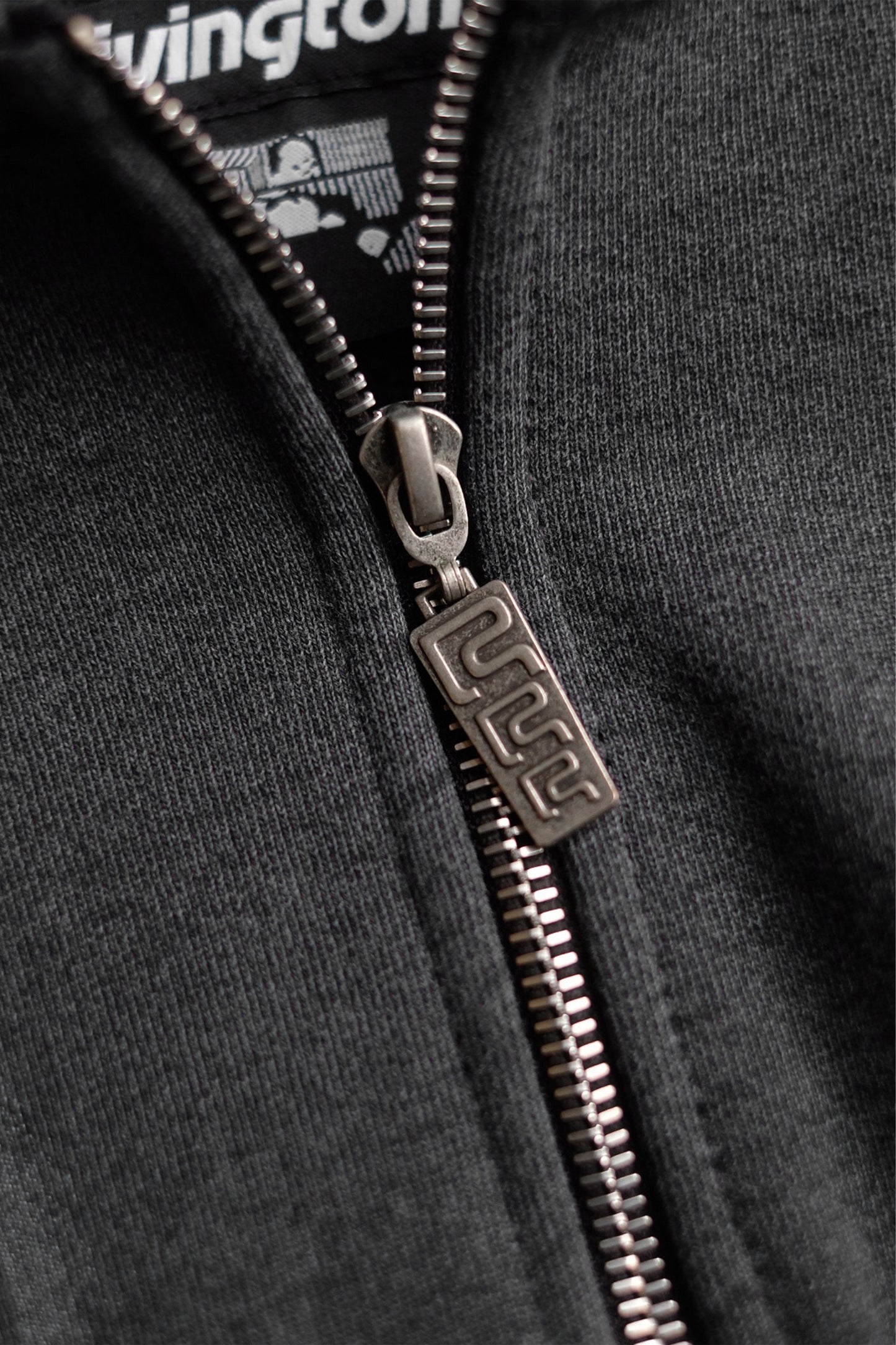 APOCRYPHA PIOUS ZIP HOODIE