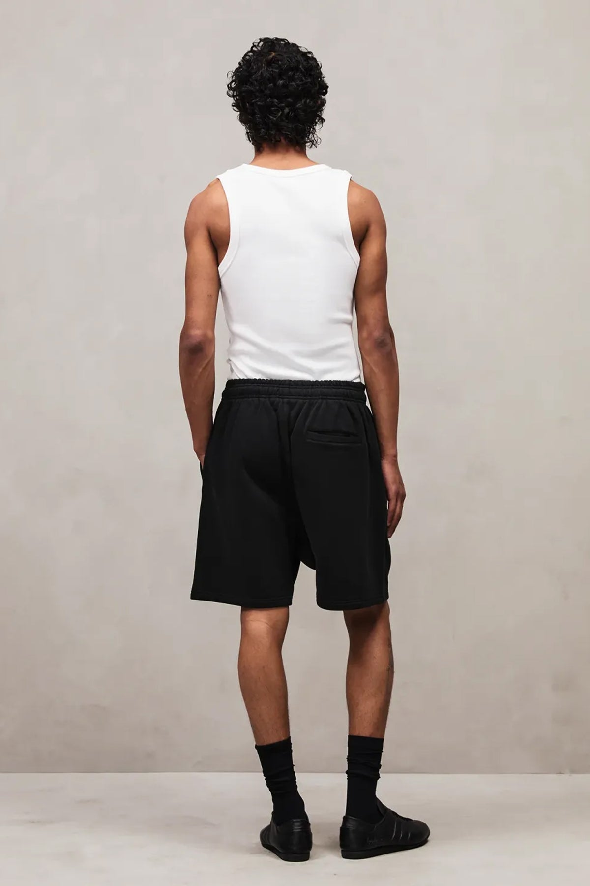 STANDARD SWEATSHORT