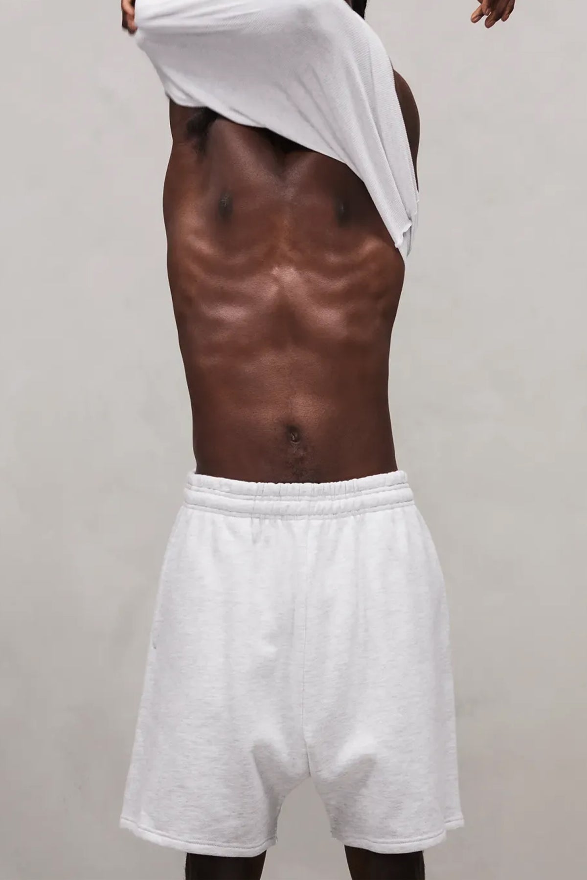 STANDARD SWEATSHORT