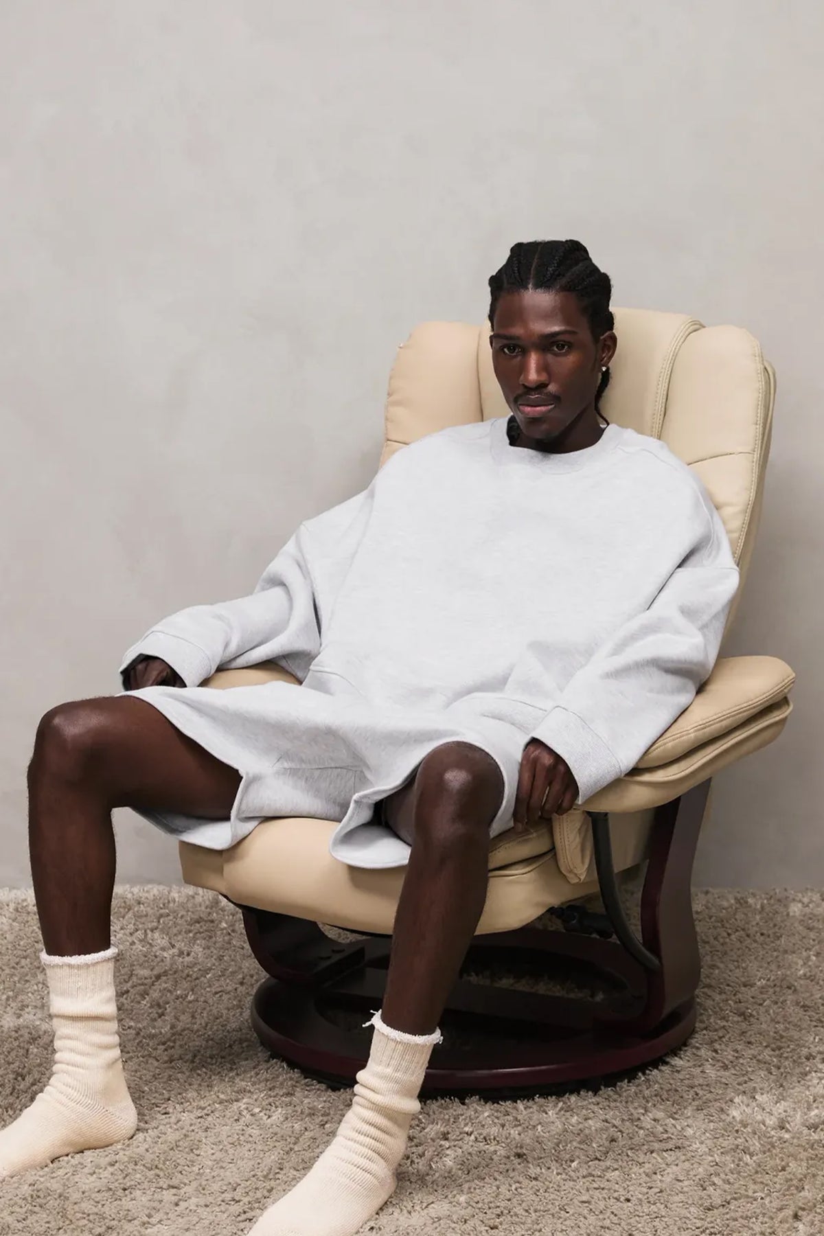 STANDARD SWEATSHORT