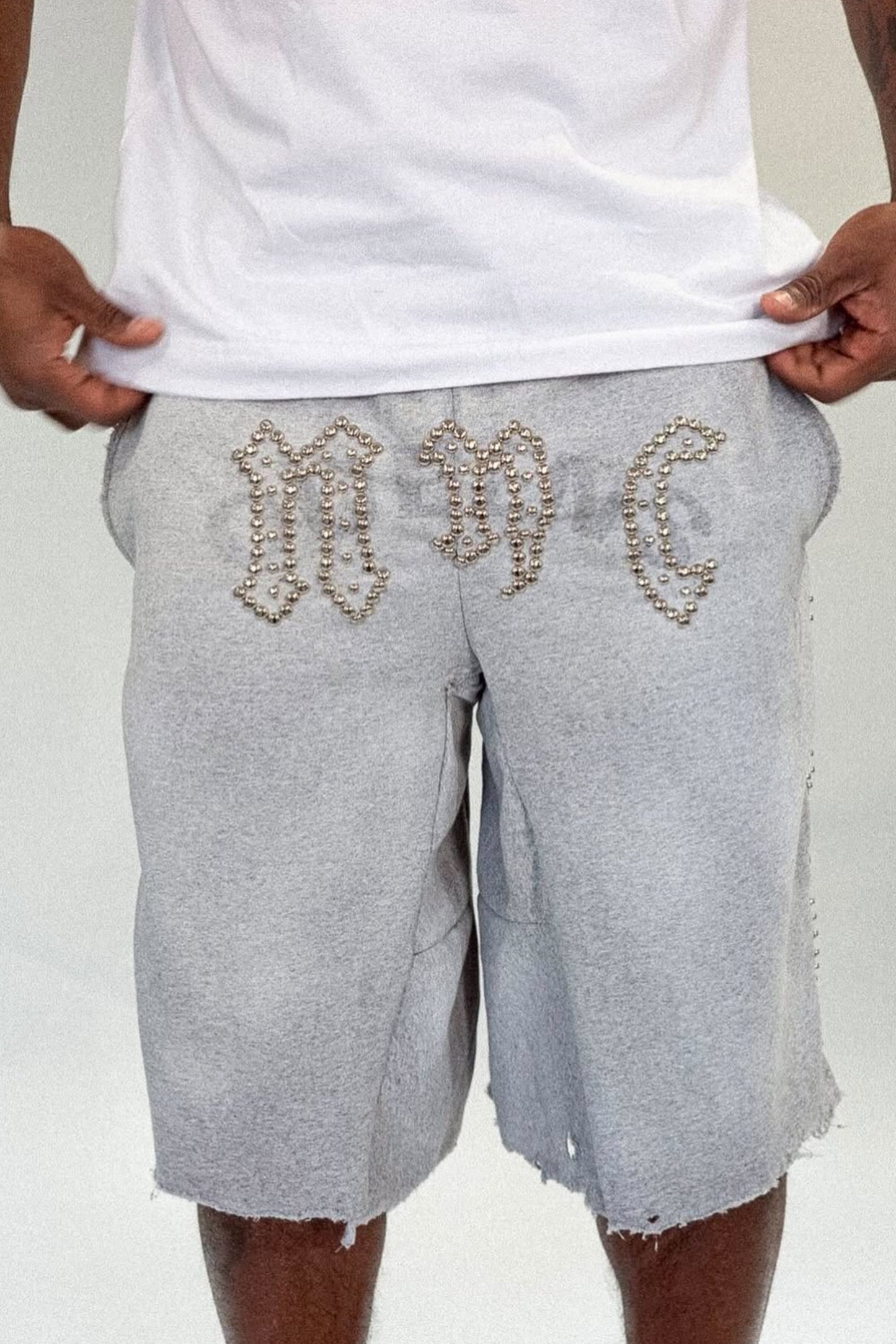 NYC STUDS BAGGY SWEAT SHORTS