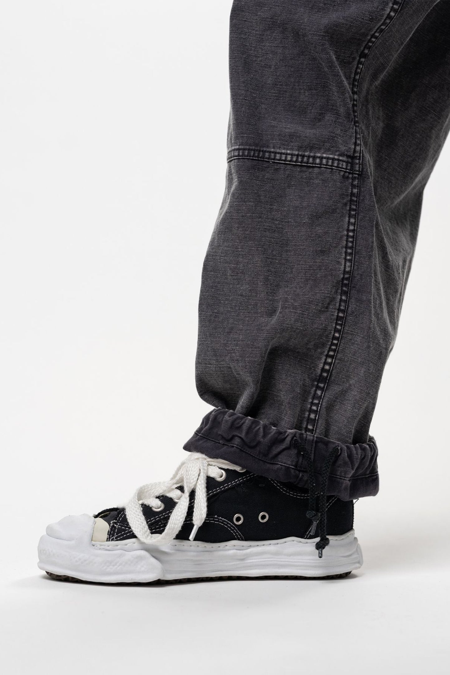 CARGO TROUSERS