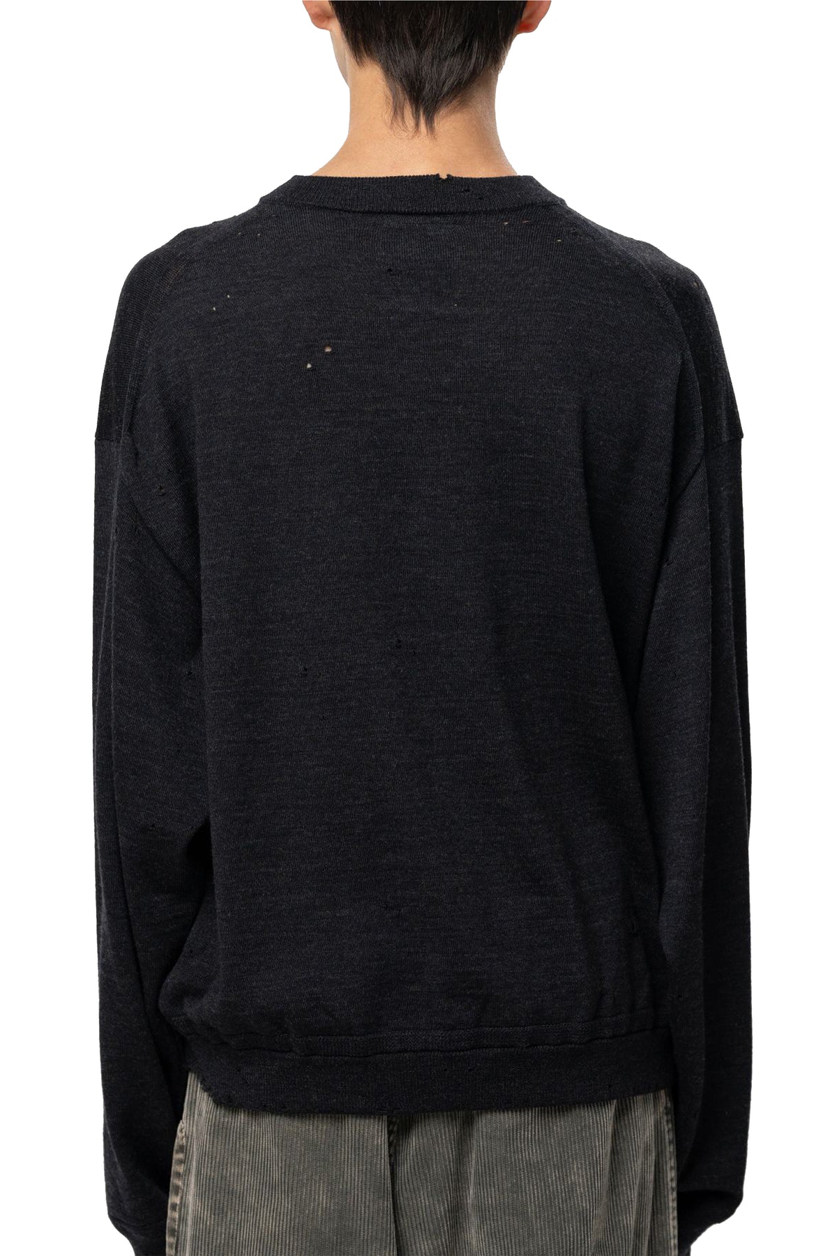 DISTRESSED KNIT PULL