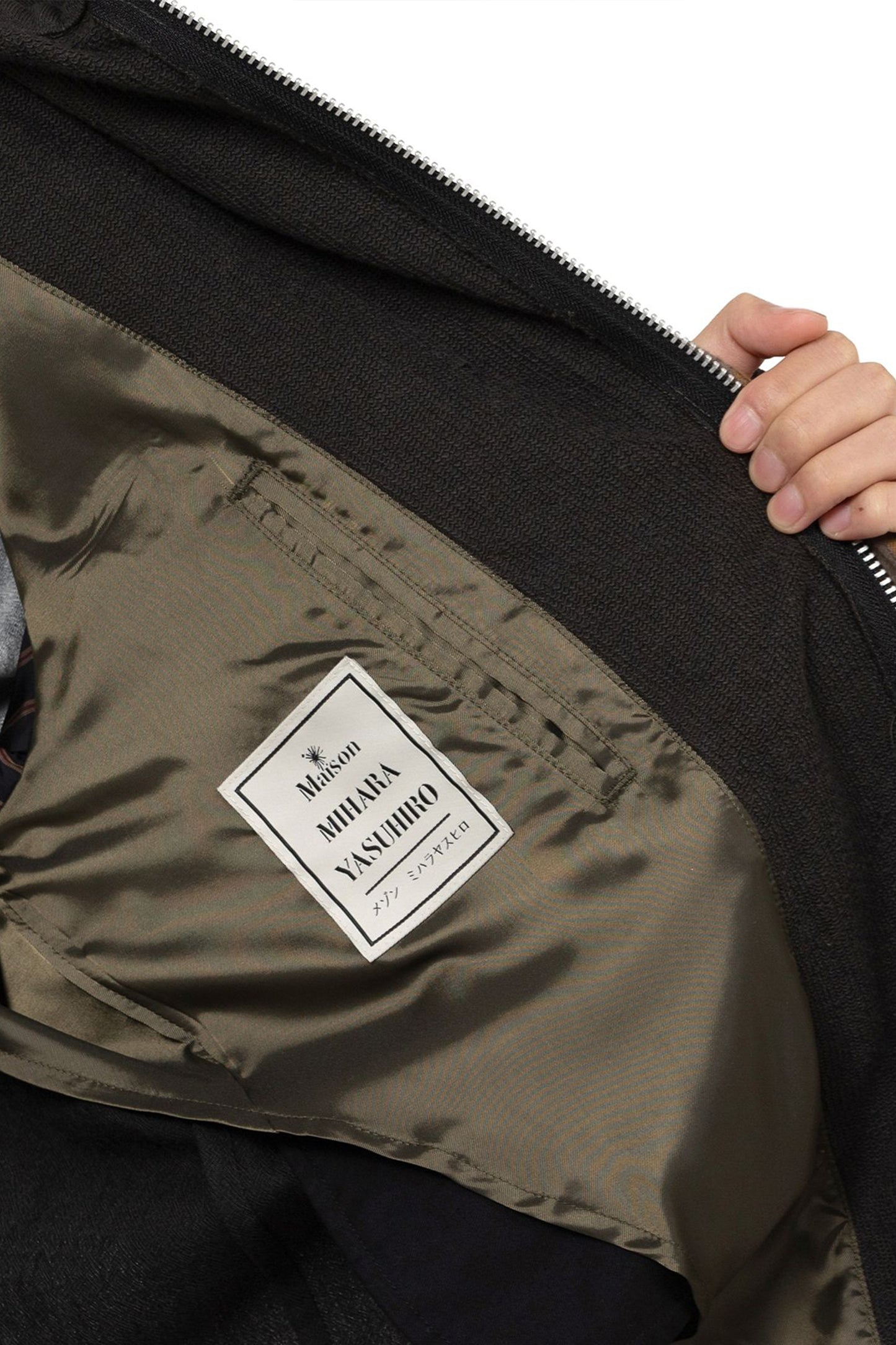 TRIPLE LAYERED BLAZE