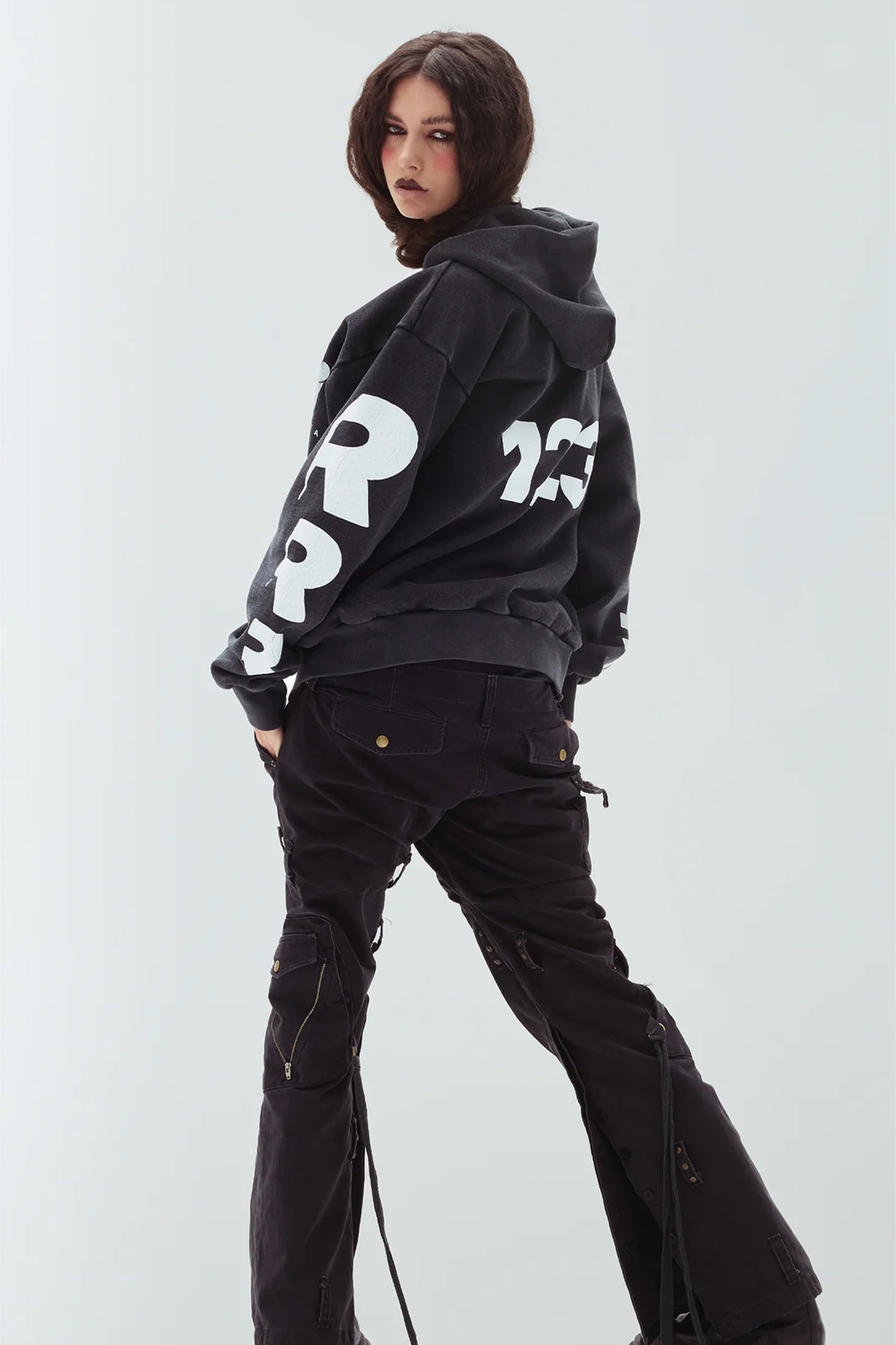 APOCRYPHA PIOUS ZIP HOODIE
